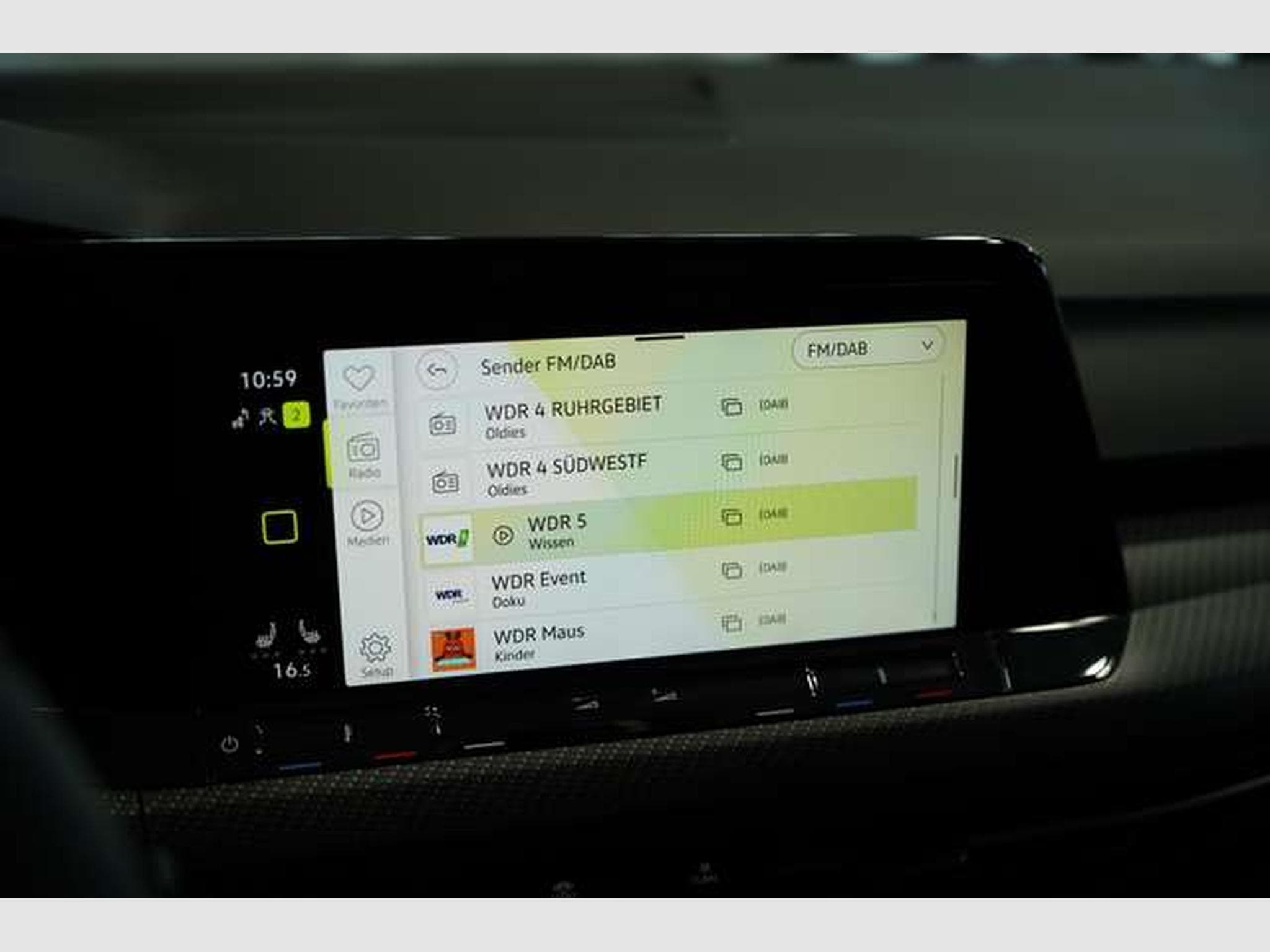 VW Golf VIII Variant R-Line 1.H *MwSt. *SHZ *Touch (2022) - Photo 28