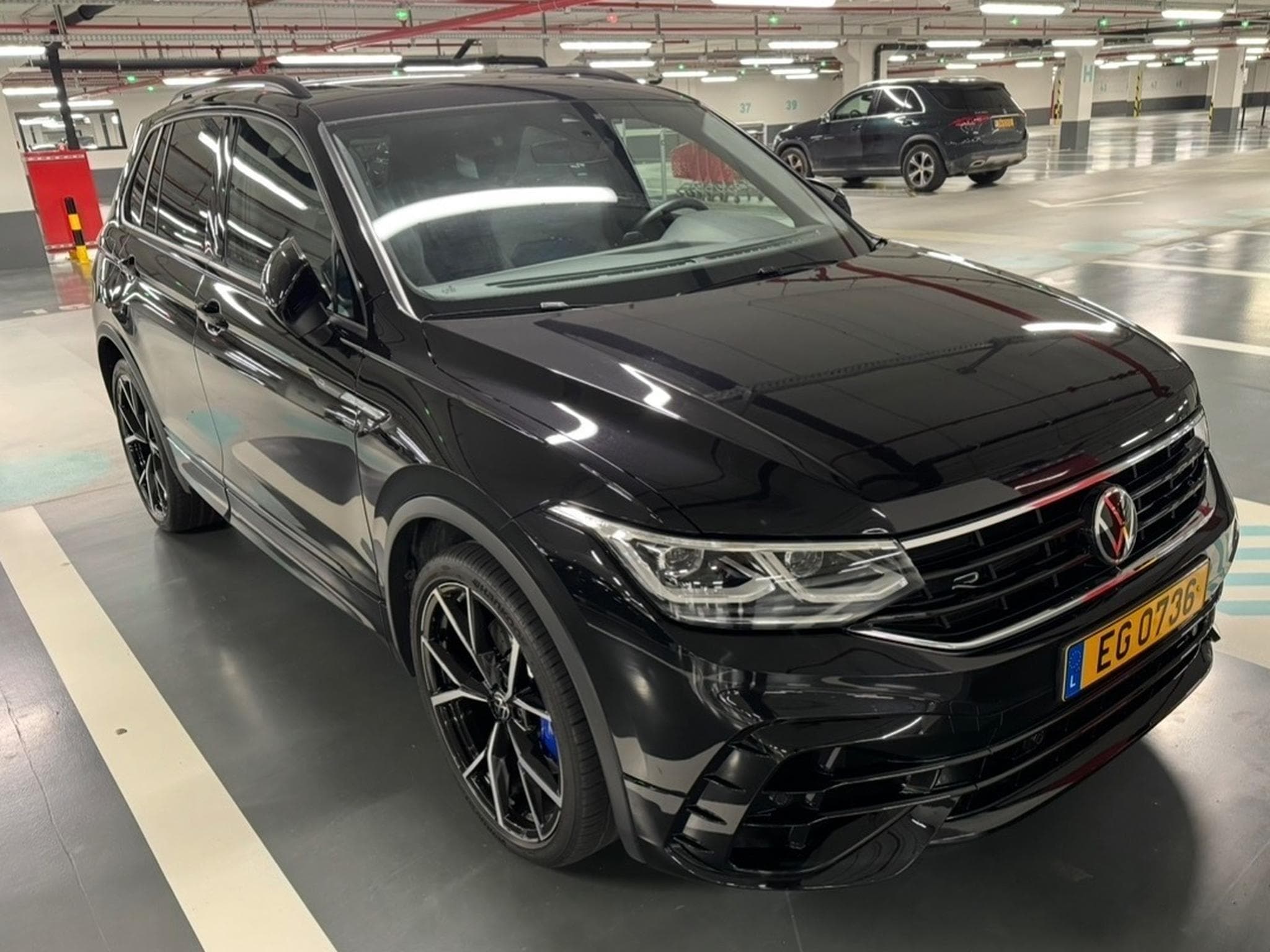 VW Tiguan R (2023) - Photo 3