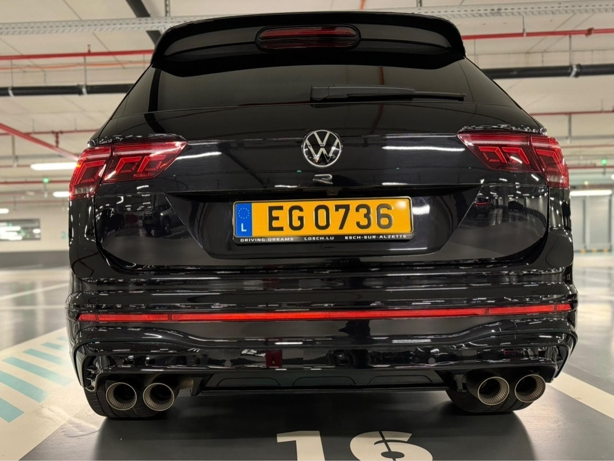 VW Tiguan R (2023) - Photo 4