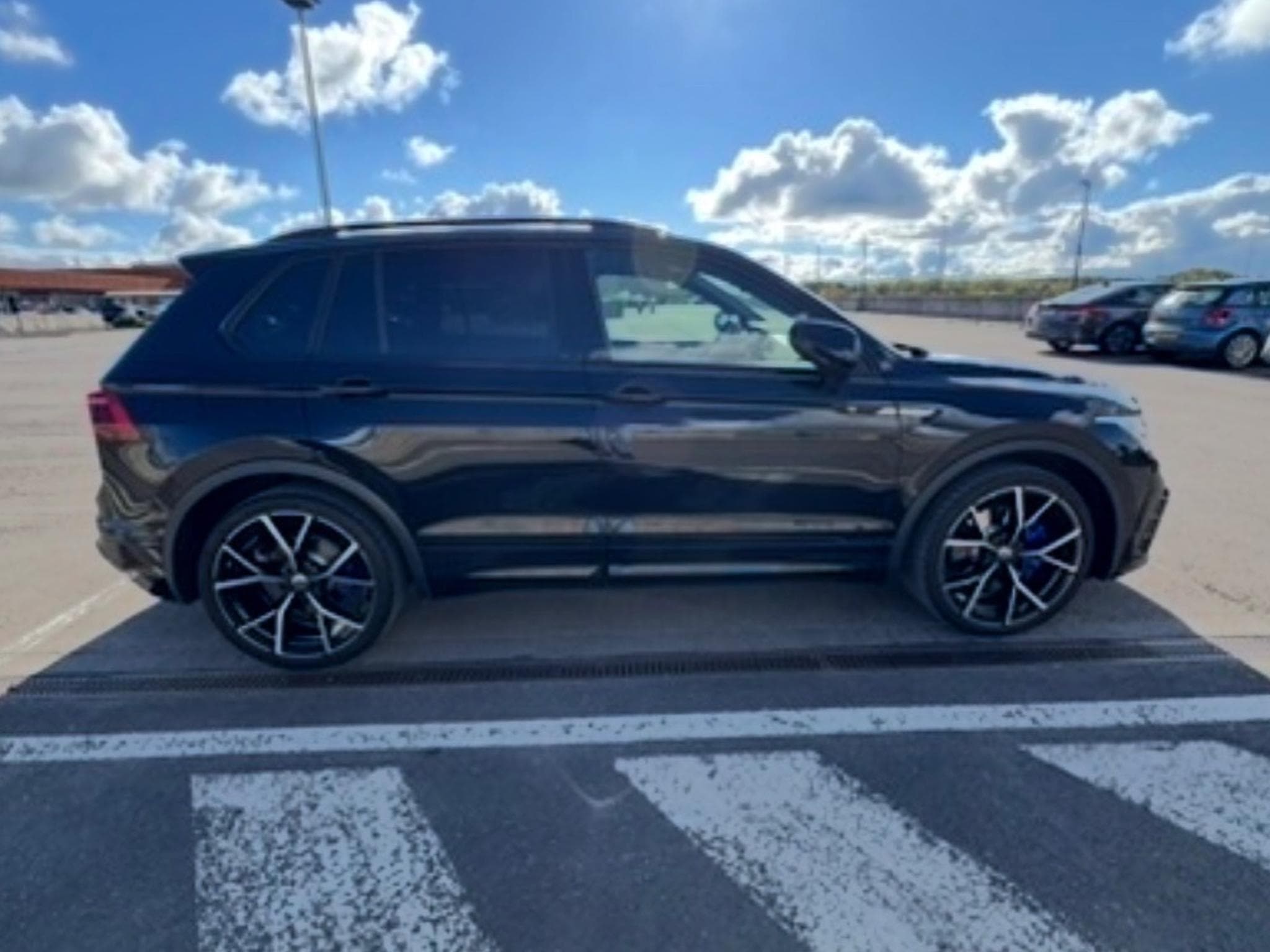 VW Tiguan R (2023) - Photo 5