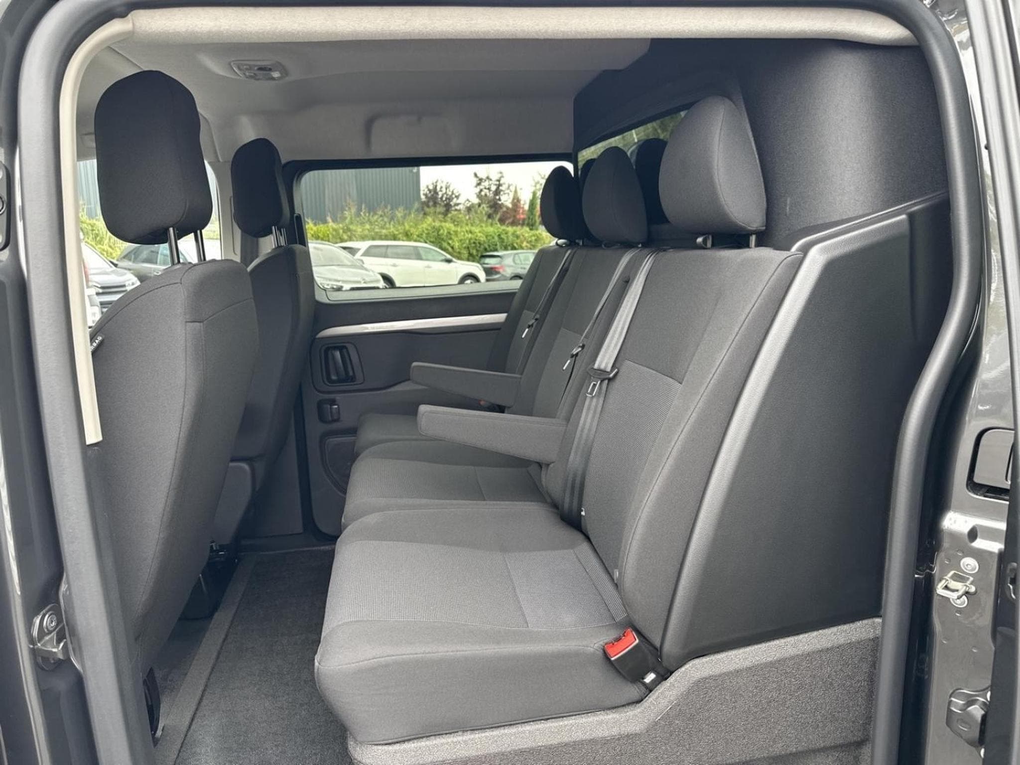 Peugeot Expert XL 2.2 Diesel 180ch Cabine Approfondie Fixe automatique (2026) - Photo 25
