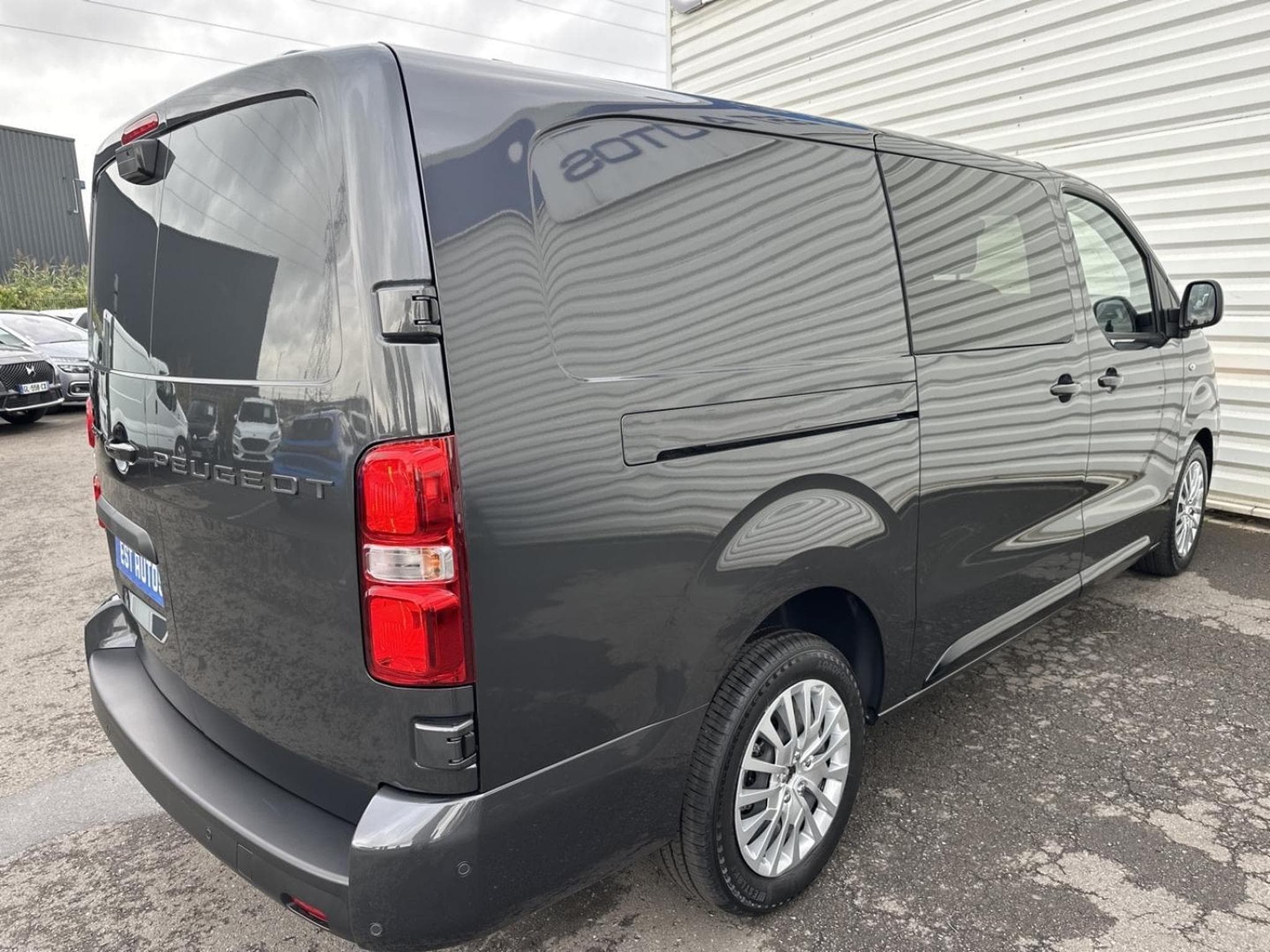 Peugeot Expert XL 2.2 Diesel 180ch Cabine Approfondie Fixe automatique (2026) - Photo 33