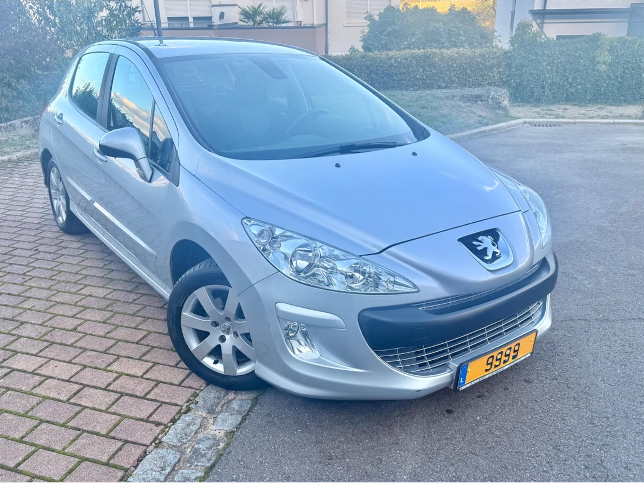 Peugeot 308 1,6i Premium (2010) - Photo 1