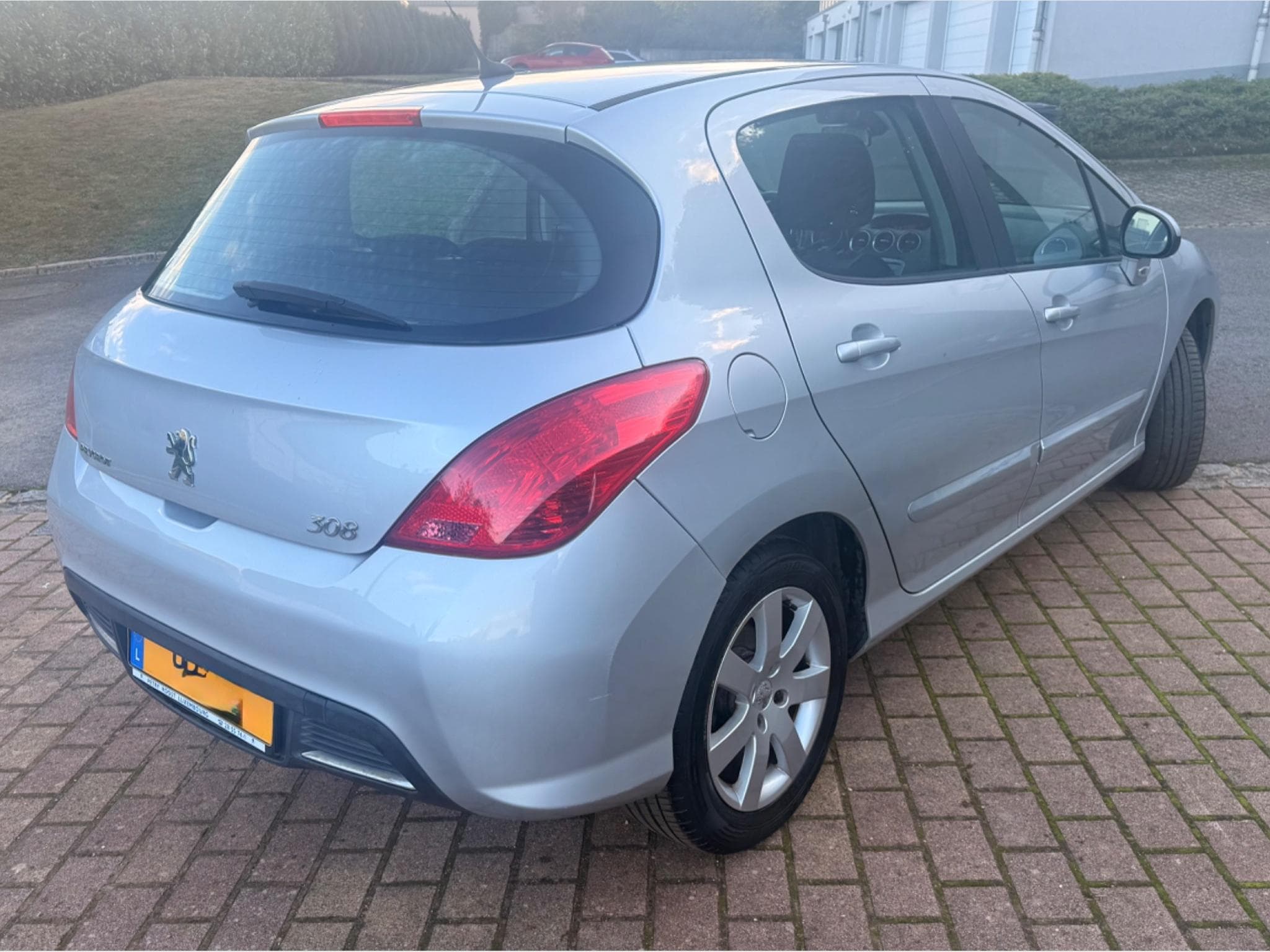Peugeot 308 1,6i Premium (2010) - Photo 2
