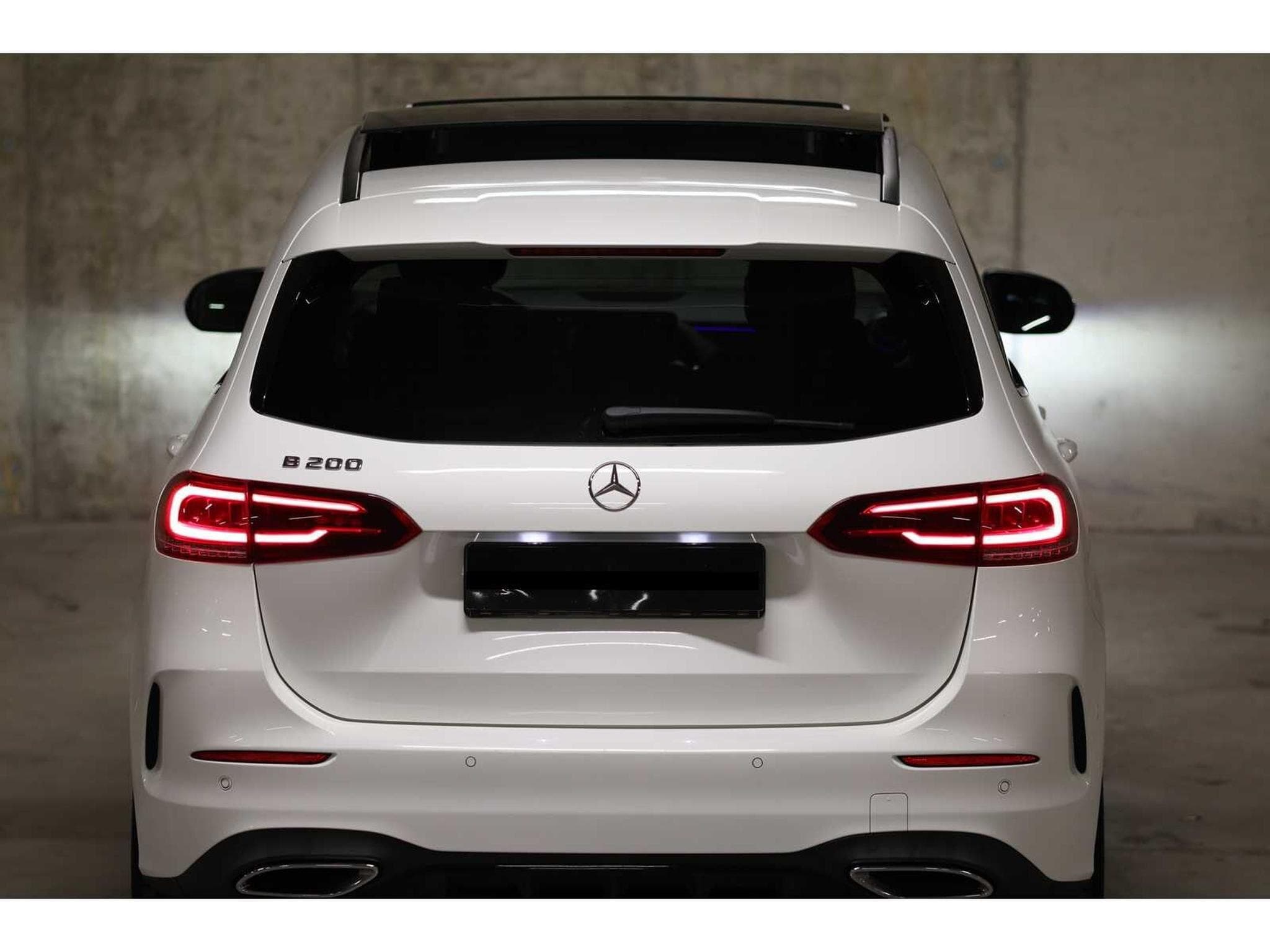 Mercedes B 200 AMG Line (2019) - Photo 14