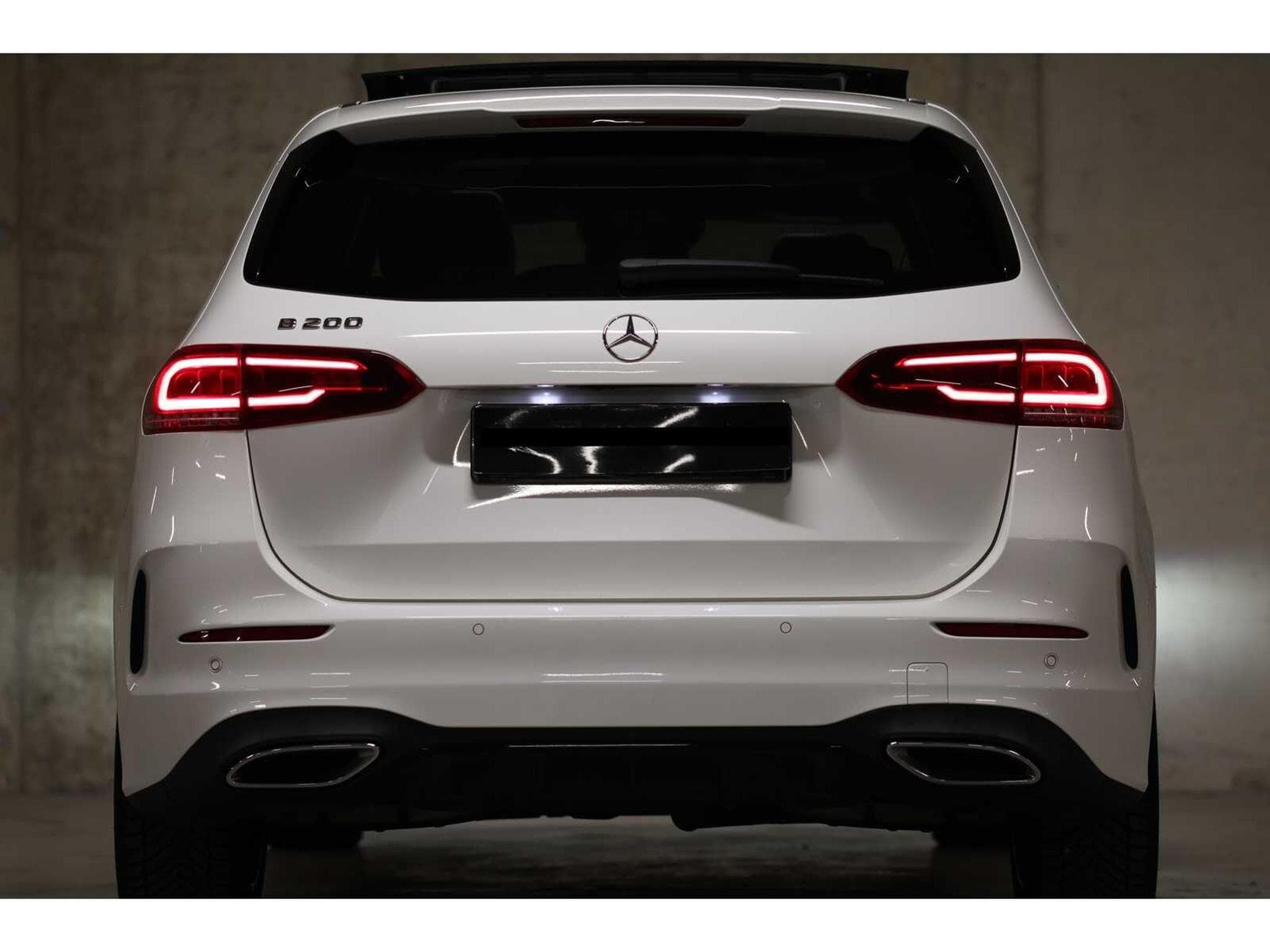 Mercedes B 200 AMG Line (2019) - Photo 13