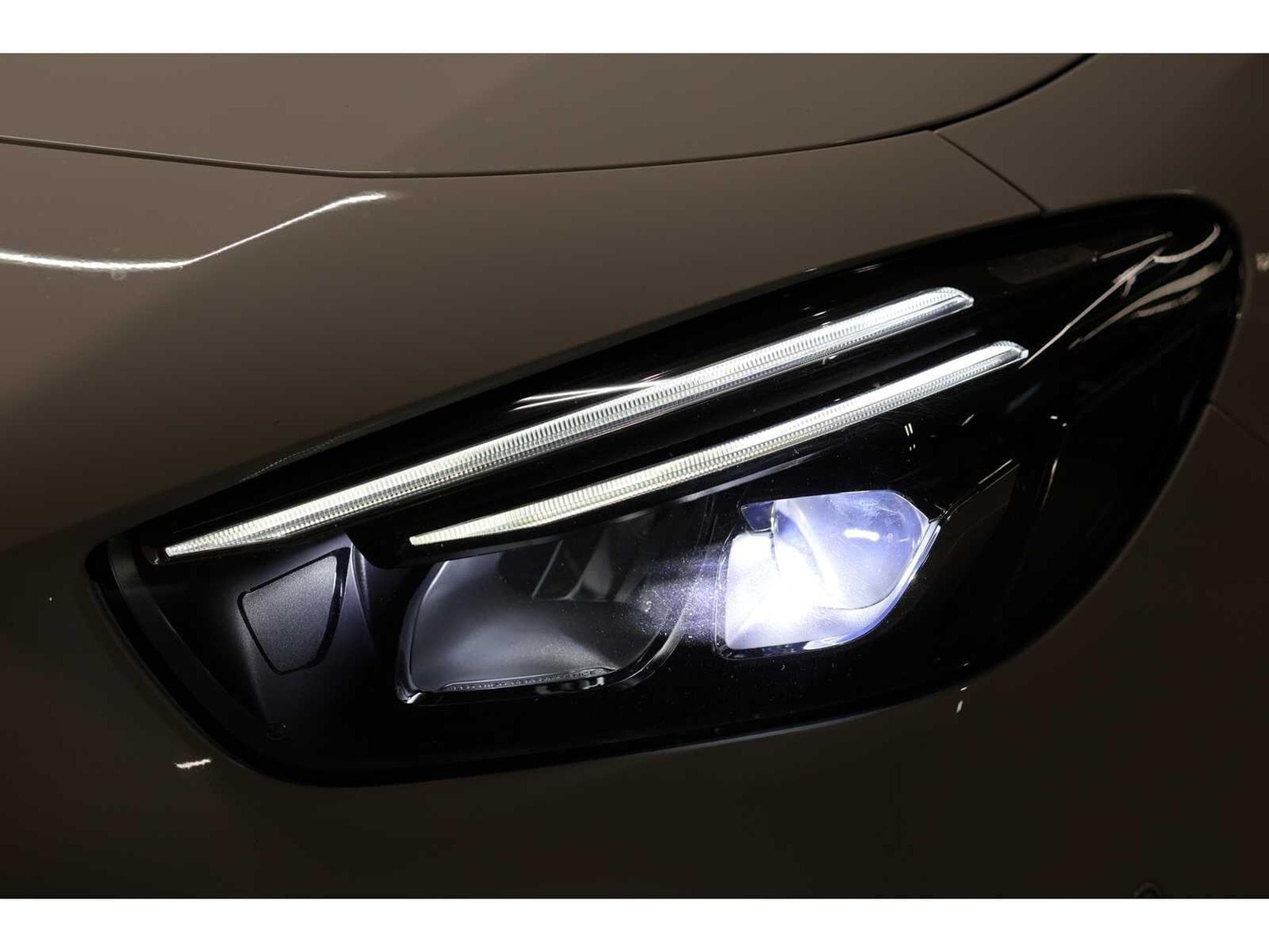 Mercedes B 200 AMG Line (2019) - Photo 21
