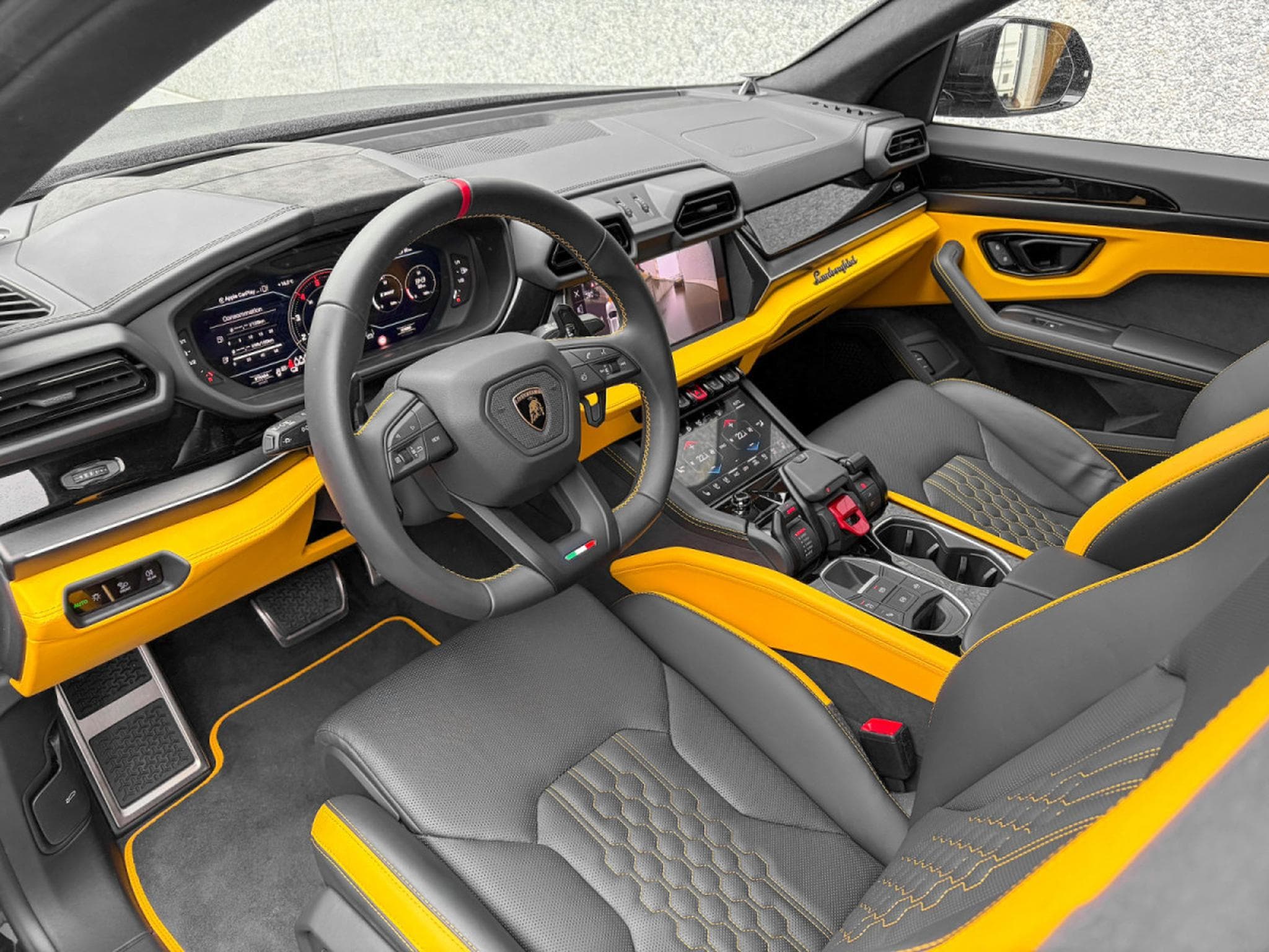Lamborghini Urus URUS SE 800cv/HUD/PANO/ACC/VOLL (2025) - Foto 2