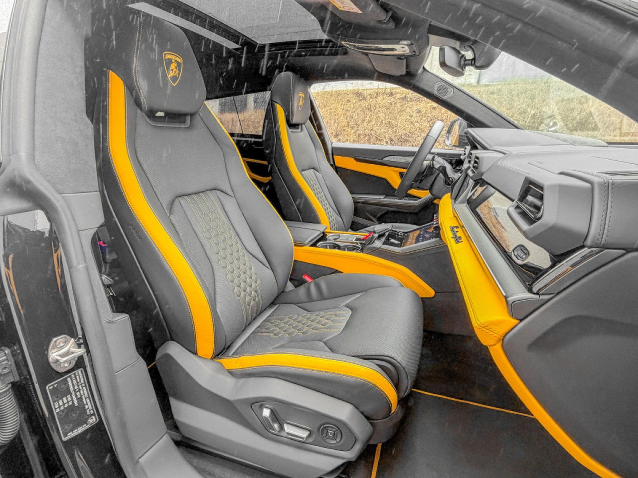 Lamborghini Urus URUS SE 800cv/HUD/PANO/ACC/VOLL (2025) - Foto 10