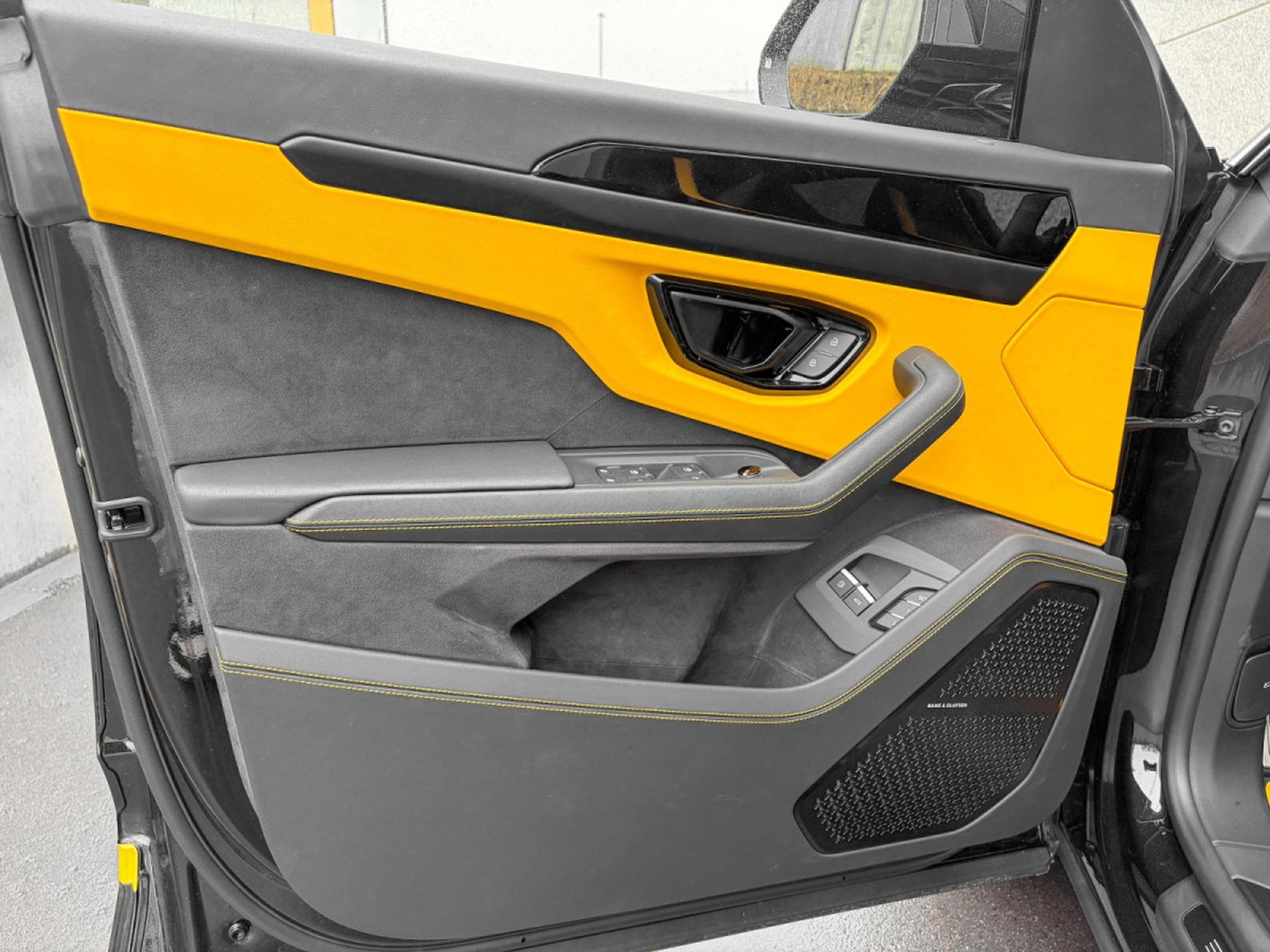 Lamborghini Urus URUS SE 800cv/HUD/PANO/ACC/VOLL (2025) - Foto 19