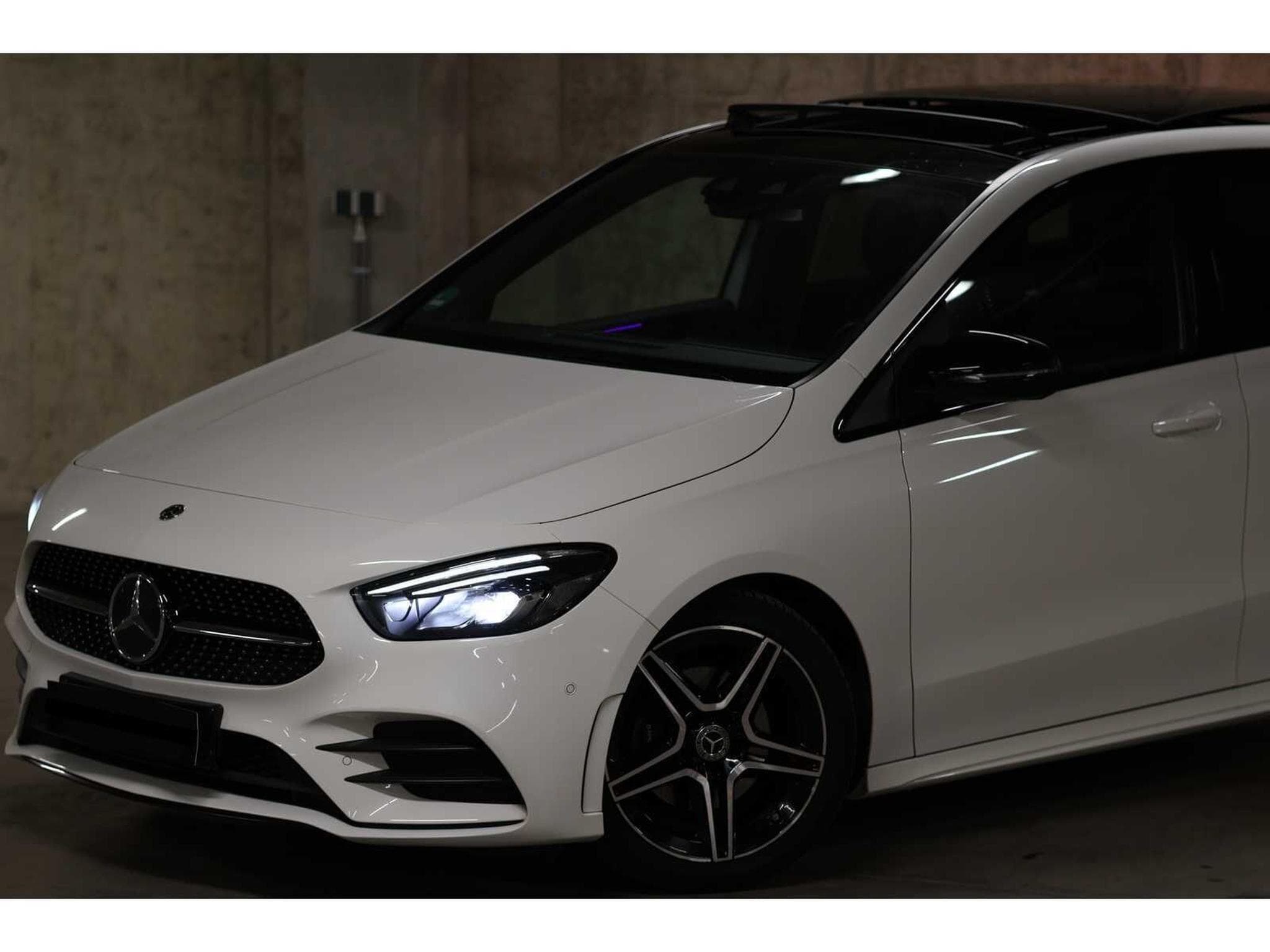 Mercedes B 200 AMG Line (2019) - Foto 3