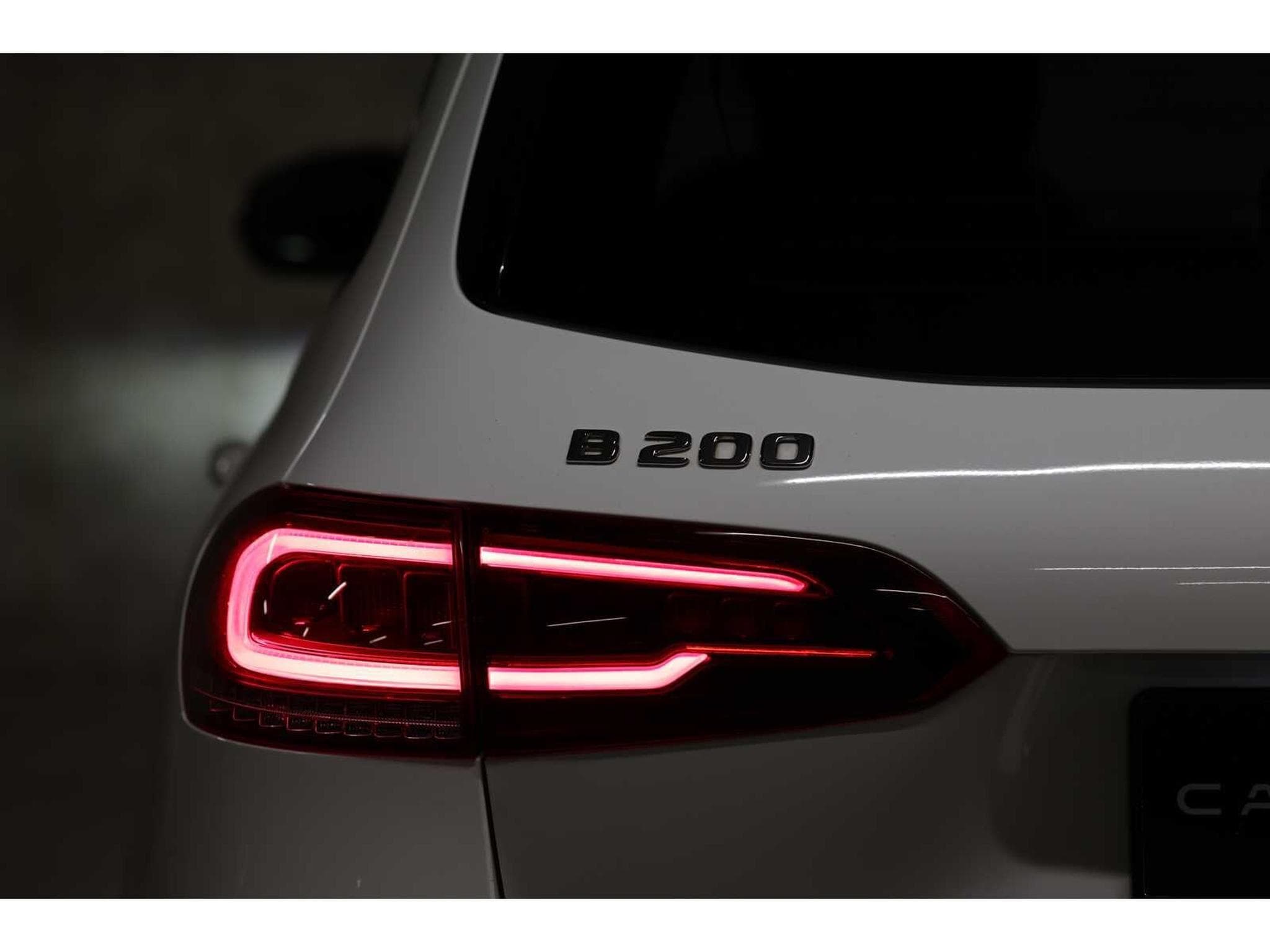 Mercedes B 200 AMG Line (2019) - Foto 23