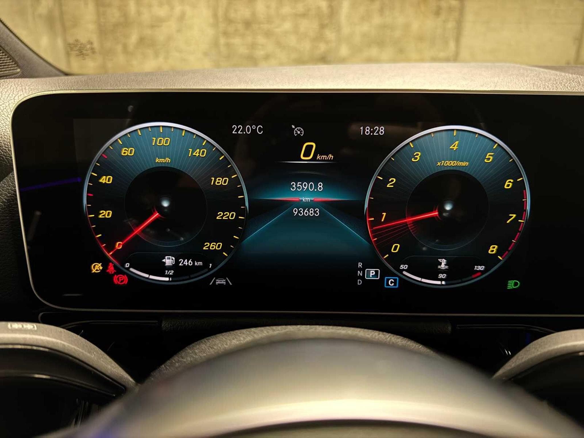 Mercedes B 200 AMG Line (2019) - Foto 42