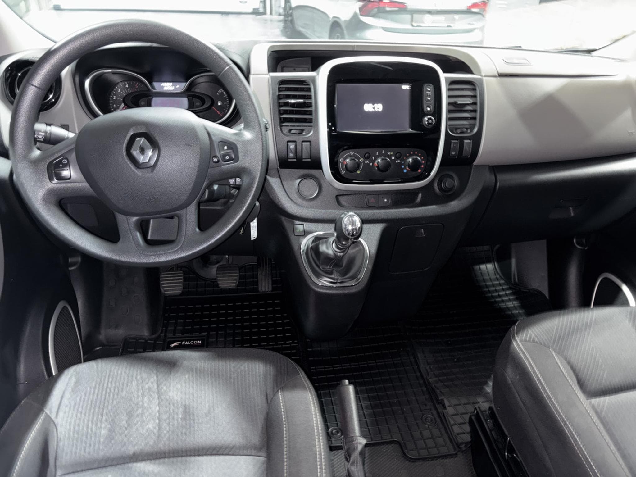 Renault Trafic 1.6 dCi Passanger (2019) - Foto 9