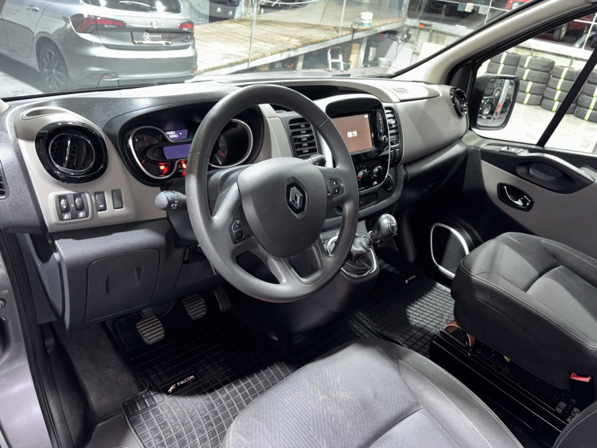 Renault Trafic 1.6 dCi Passanger (2019) - Foto 8