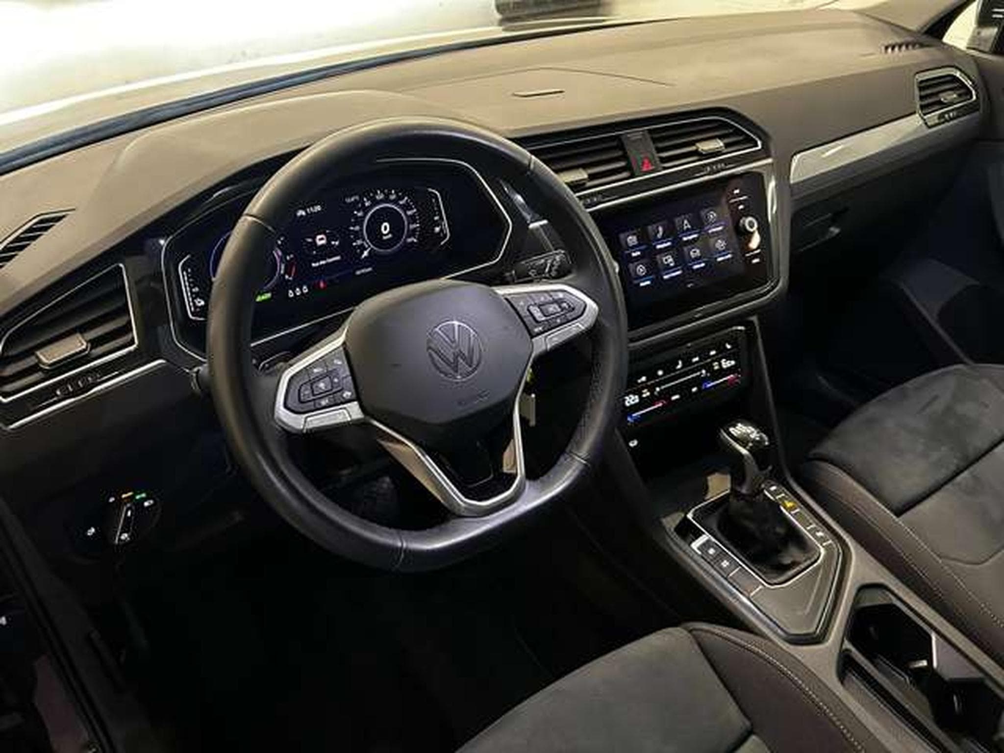 VW Tiguan 1.4 TSI HYBRIDE ESSENCE BOITE DSG6 (2023) - Foto 5