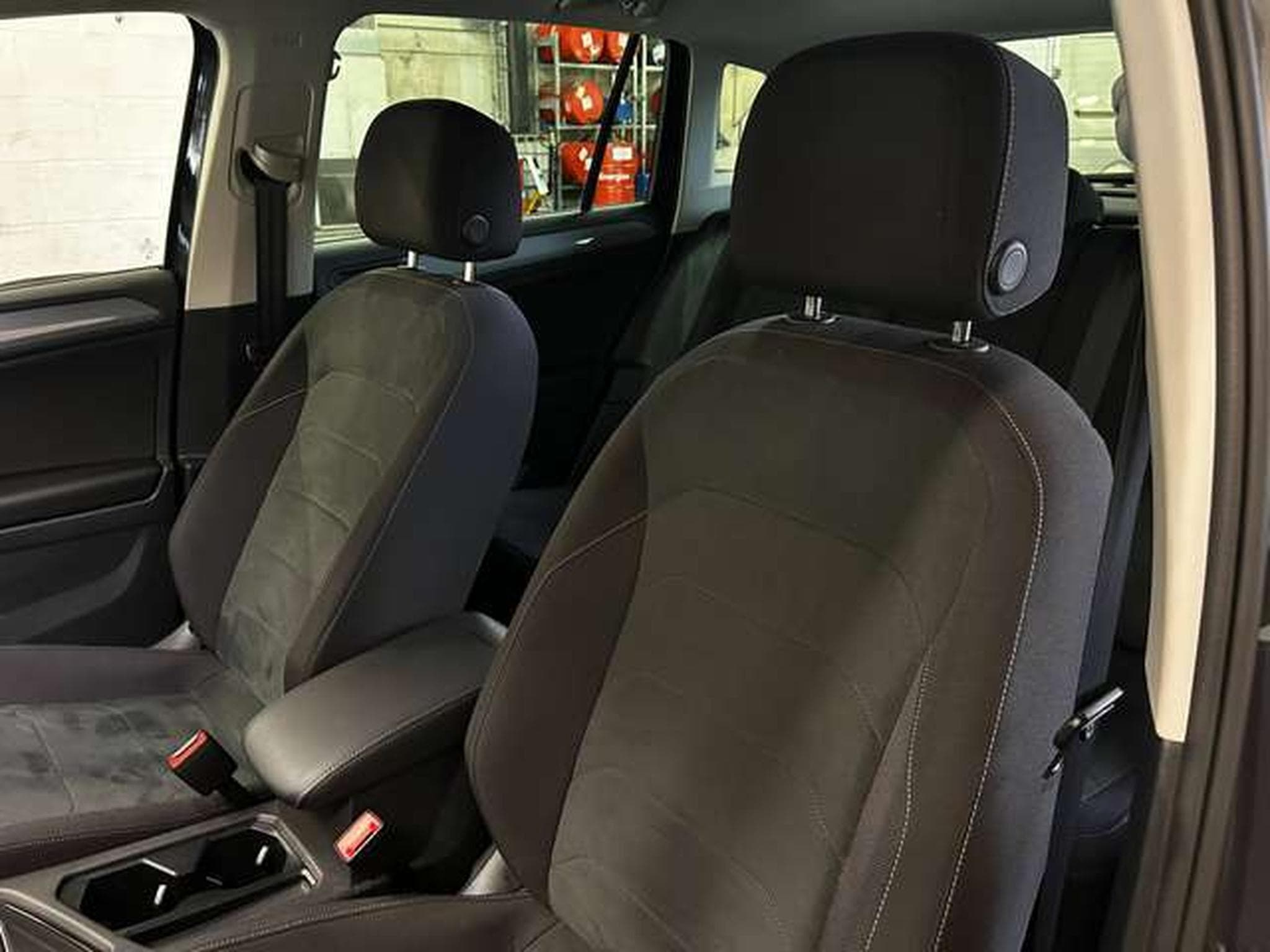 VW Tiguan 1.4 TSI HYBRIDE ESSENCE BOITE DSG6 (2023) - Foto 18