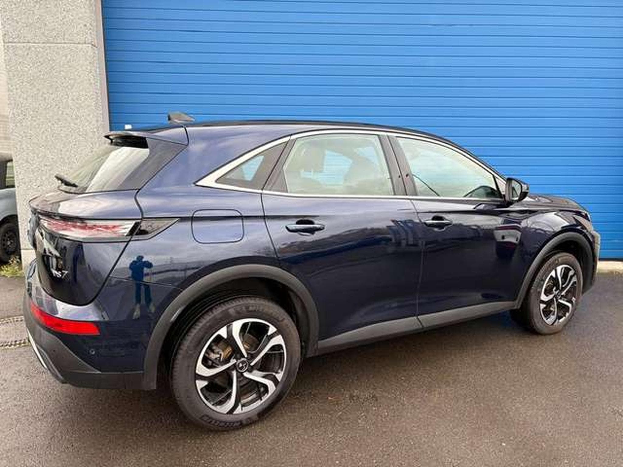 DS Automobiles DS7 DS7 BlueHDI 130 Aut. BASTILLE (2023) - Foto 3