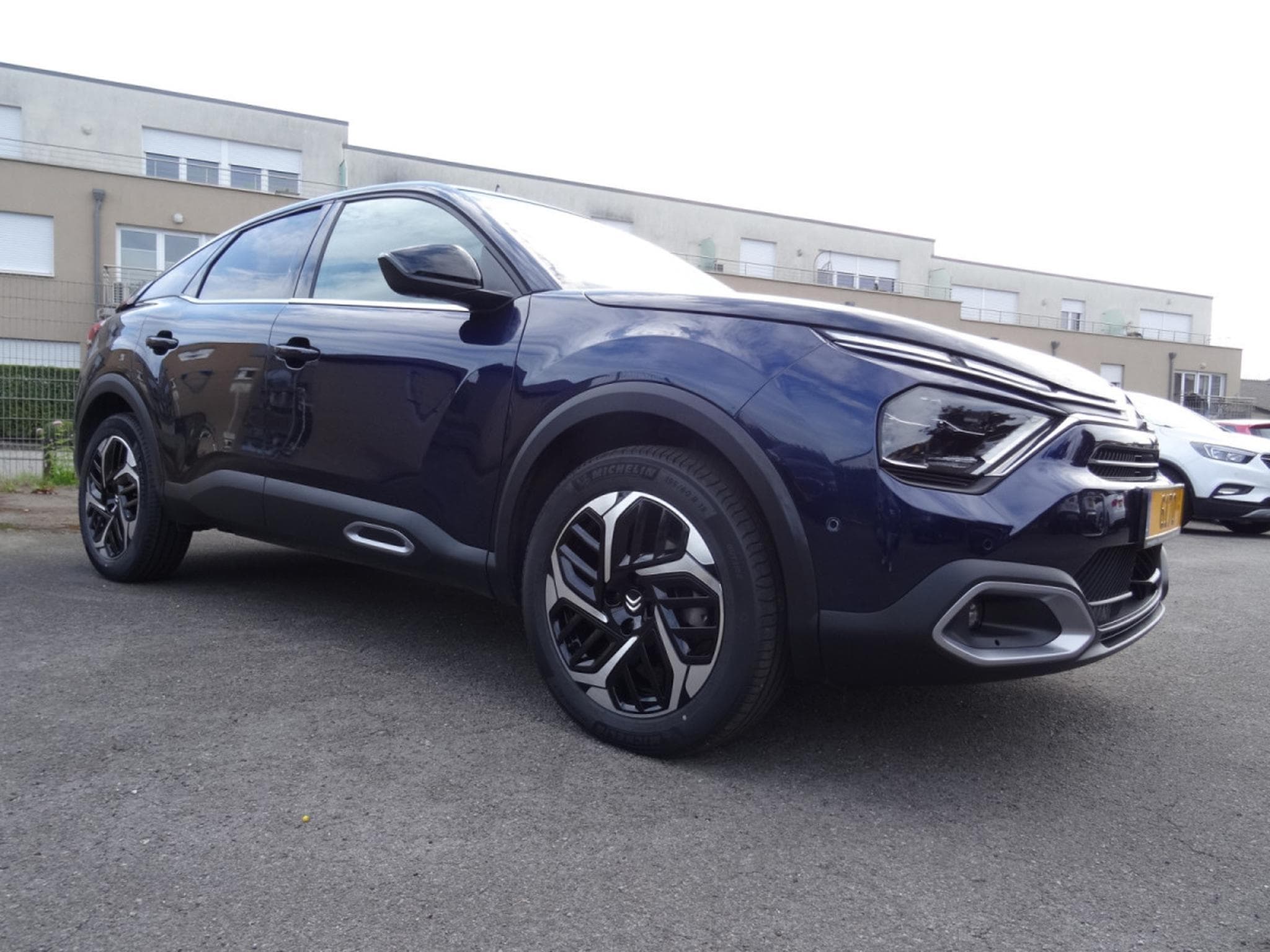 Citroën C4 MAX 1.5 Blue Hdi 130 Automatique (2024) - Photo 14