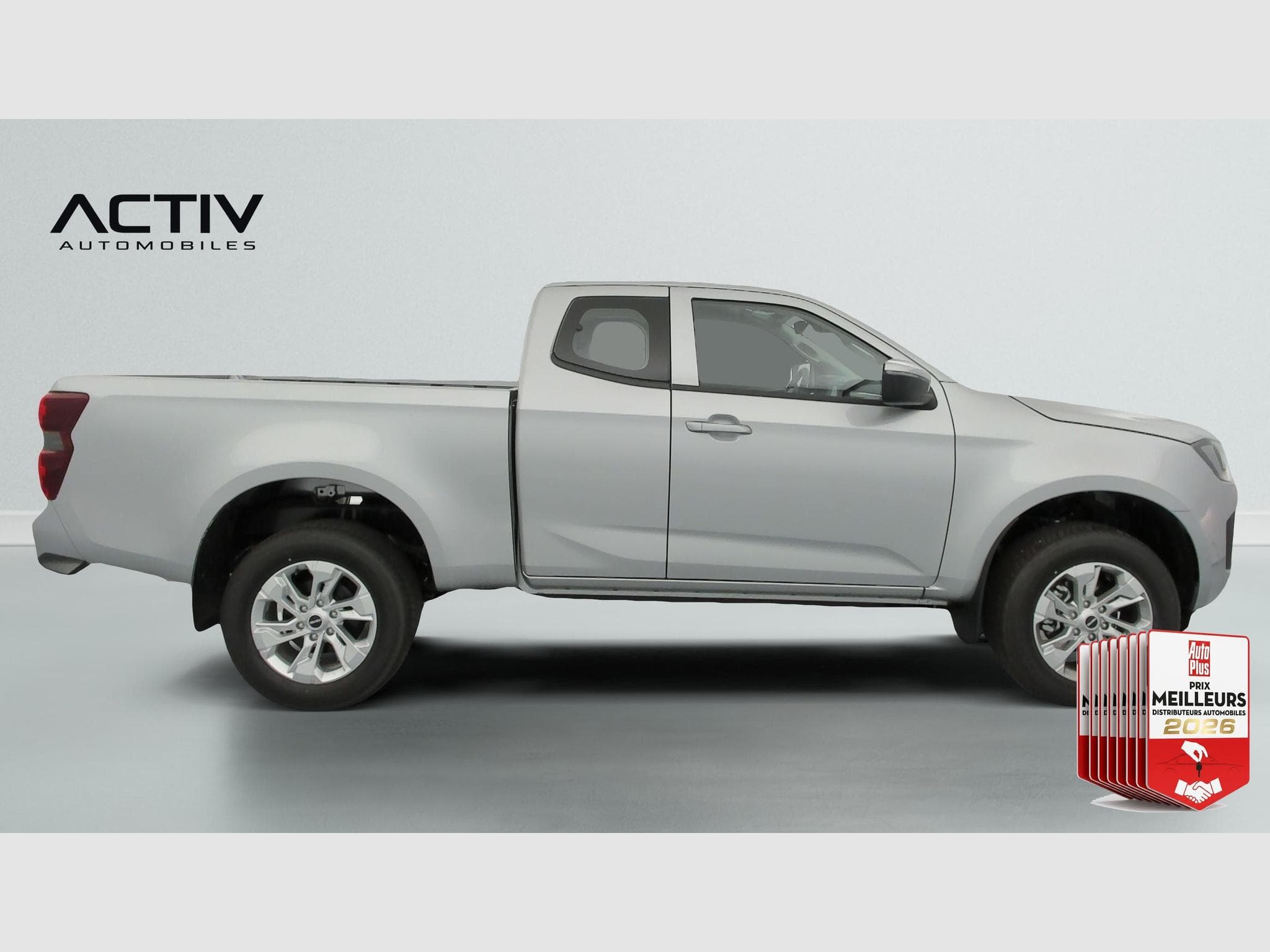 Isuzu D-MAX 2.2L SPACE CABINE M/T EVOLUTION (2026) - Photo 8
