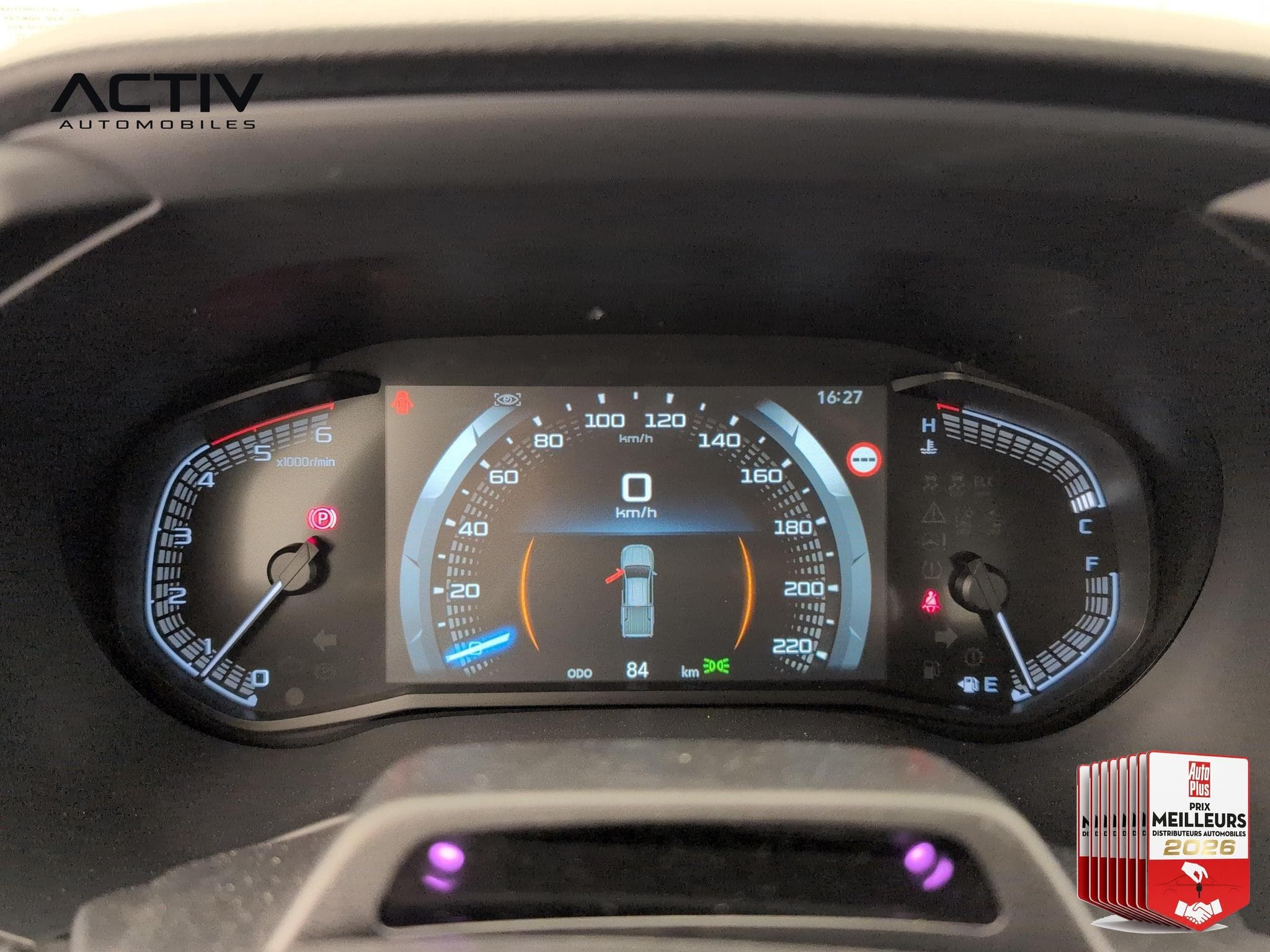 Isuzu D-MAX 2.2L SPACE CABINE M/T EVOLUTION (2026) - Photo 20