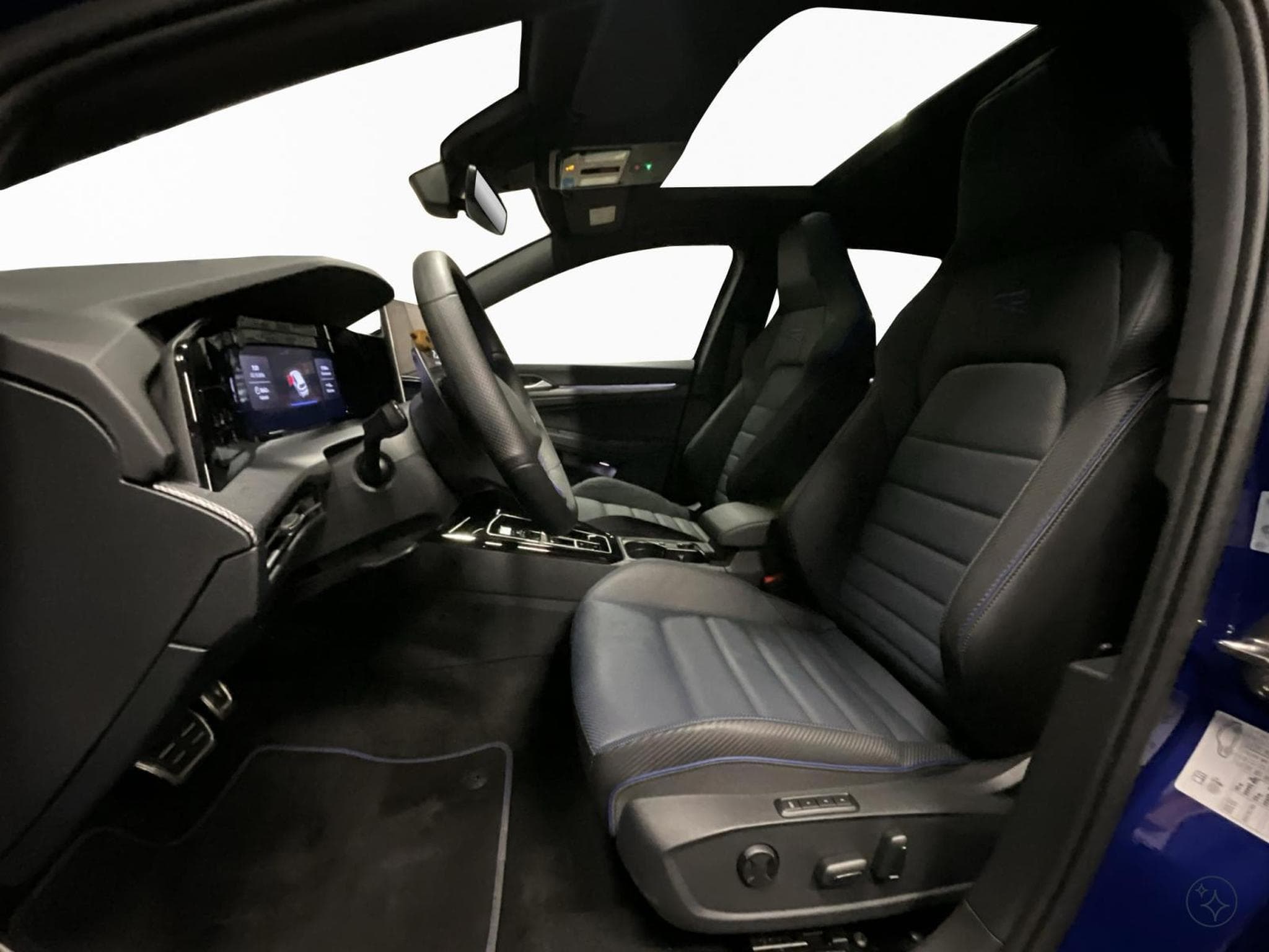 VW Golf R+DSG+4M+Pano+DCC+P.R-Performance+Auspuff-R-Performance (2026) - Foto 9