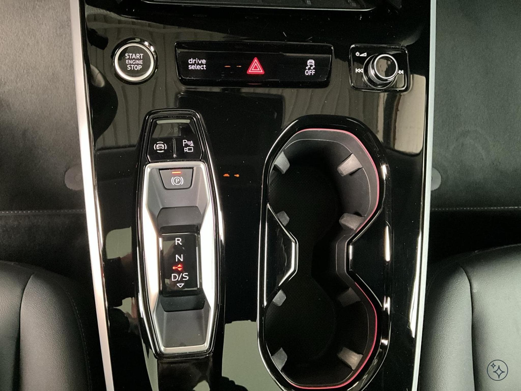 Audi A5 Avant+Quattro+S-Tronic+S-Line+Tech-Pro+P.Premium+AHK+LM19+Le (2025) - Foto 12