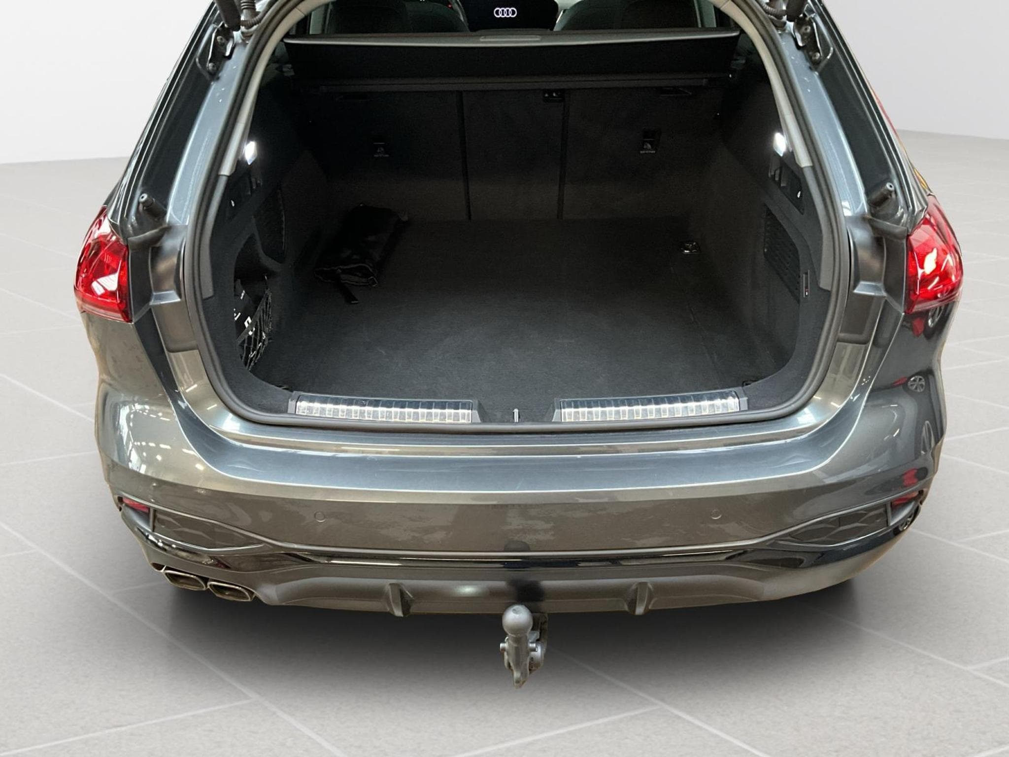 Audi A5 Avant+Quattro+S-Tronic+S-Line+Tech-Pro+P.Premium+AHK+LM19+Le (2025) - Foto 17