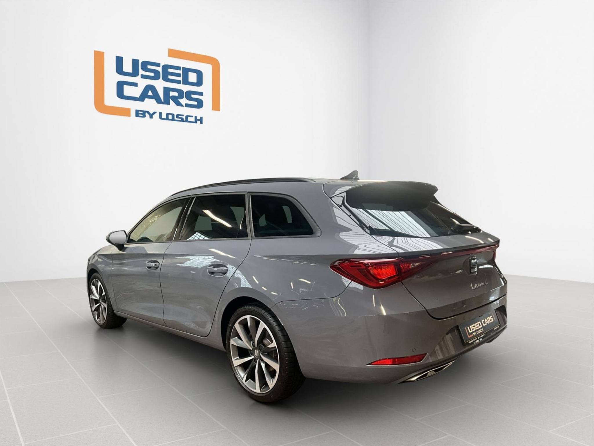 Seat Leon ST+FR+DSG+Pano+Dinamica+Matrix-LED+AHK (2025) - Foto 6