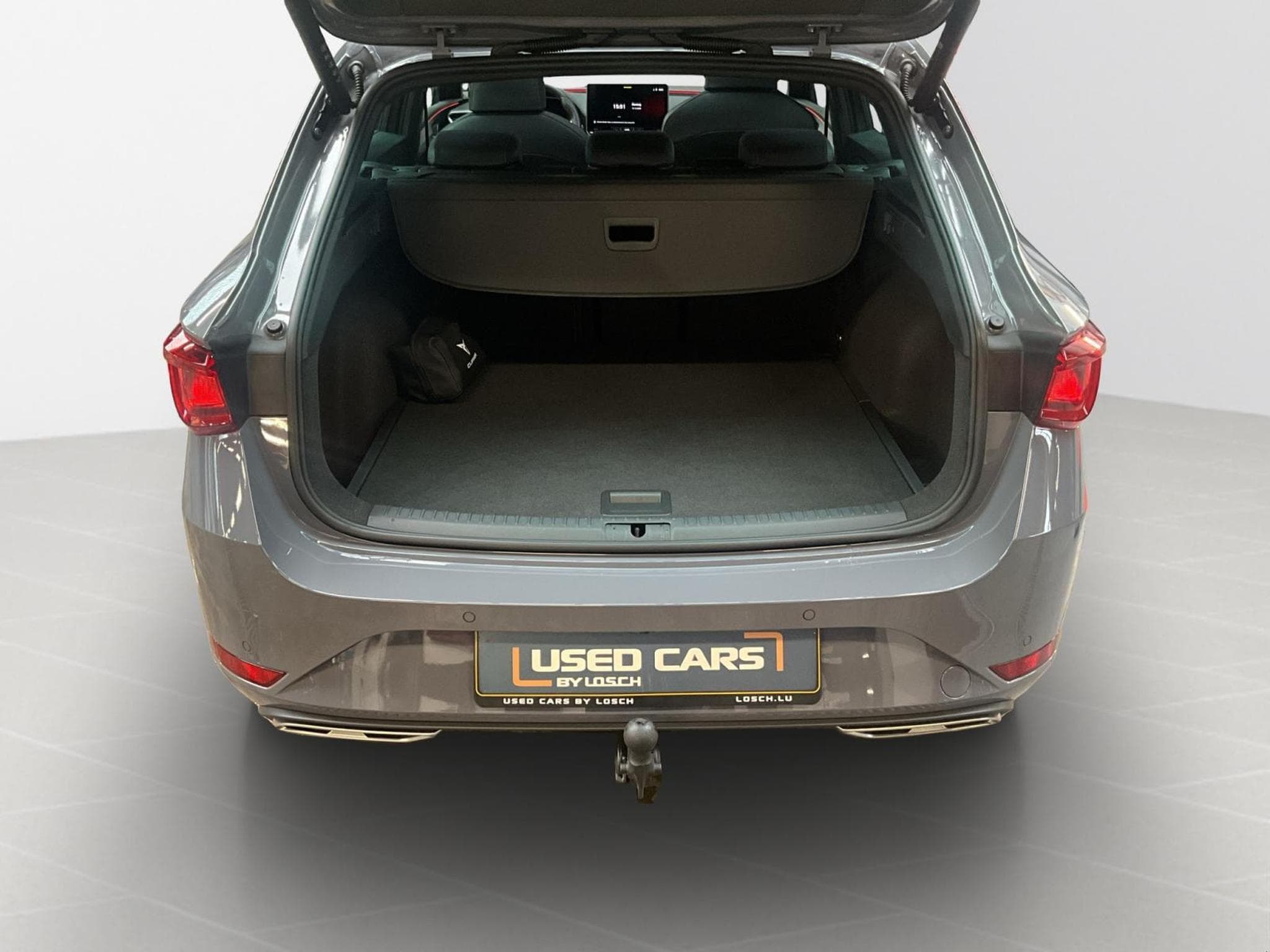 Seat Leon ST+FR+DSG+Pano+Dinamica+Matrix-LED+AHK (2025) - Foto 17