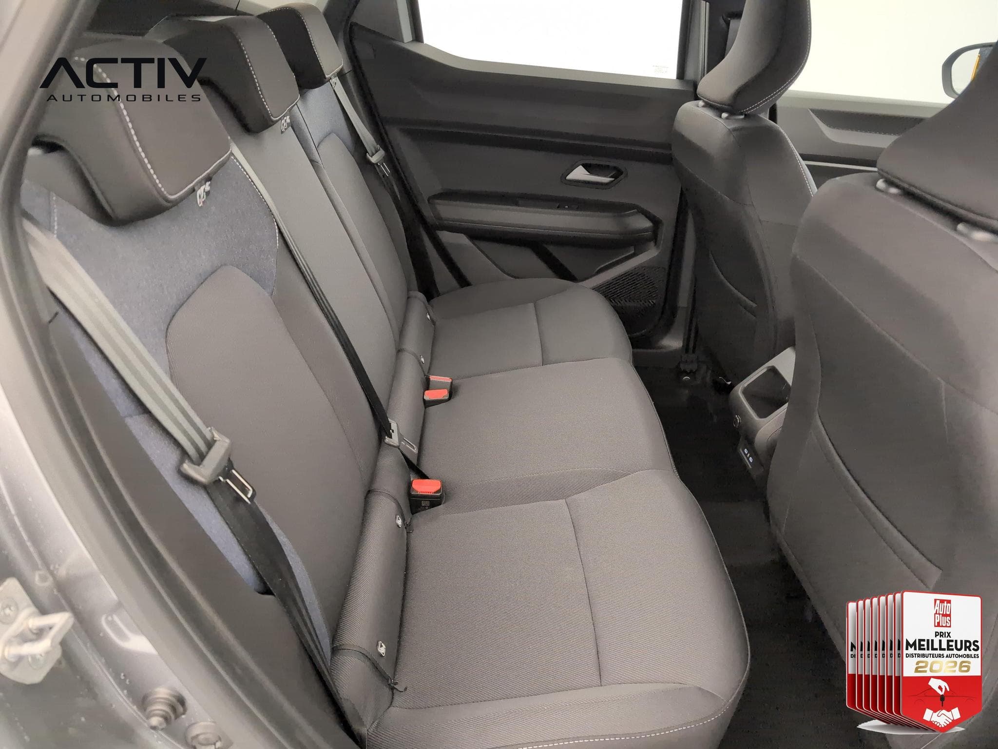 Dacia DUSTER Mild Hybrid 140 Expression (2026) - Foto 13