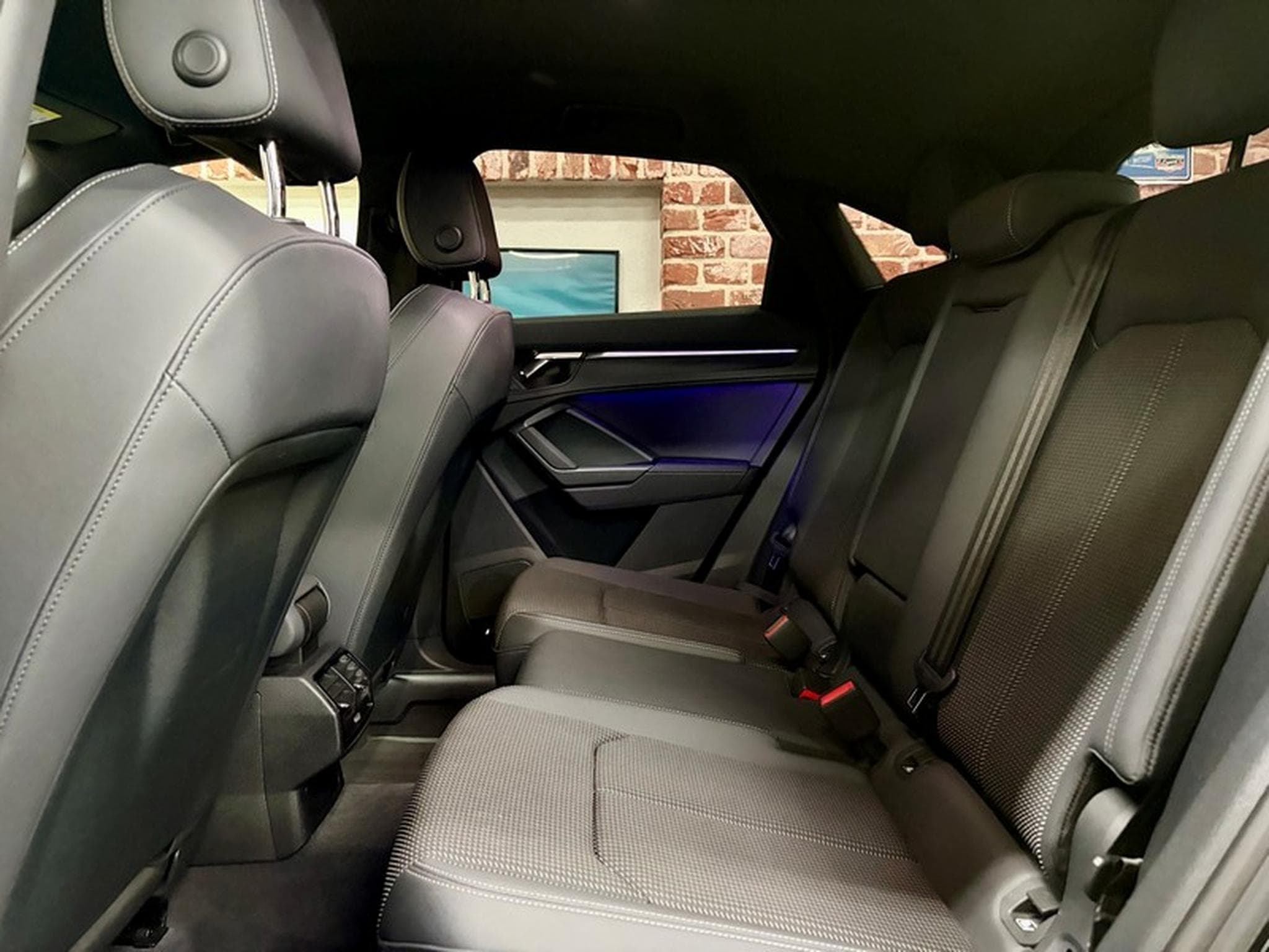 Audi Q3 Q3 35 TFSi 150cv Auto S-LINE (2023) - Photo 6