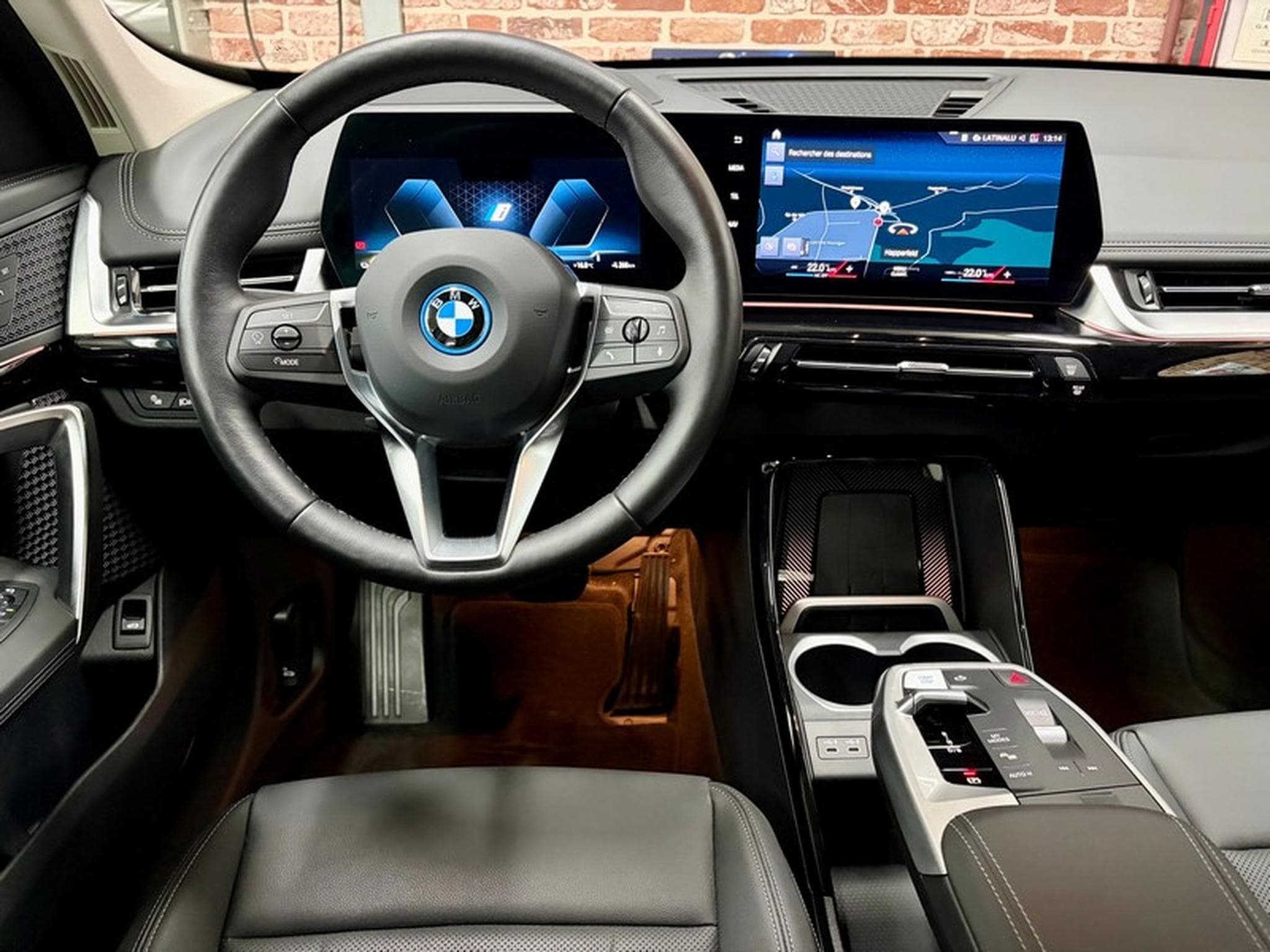 BMW iX1 iX1 272cv xDrive30 4x4/Cuir/LED/ACC/HUD/Cam360 (2023) - Photo 4
