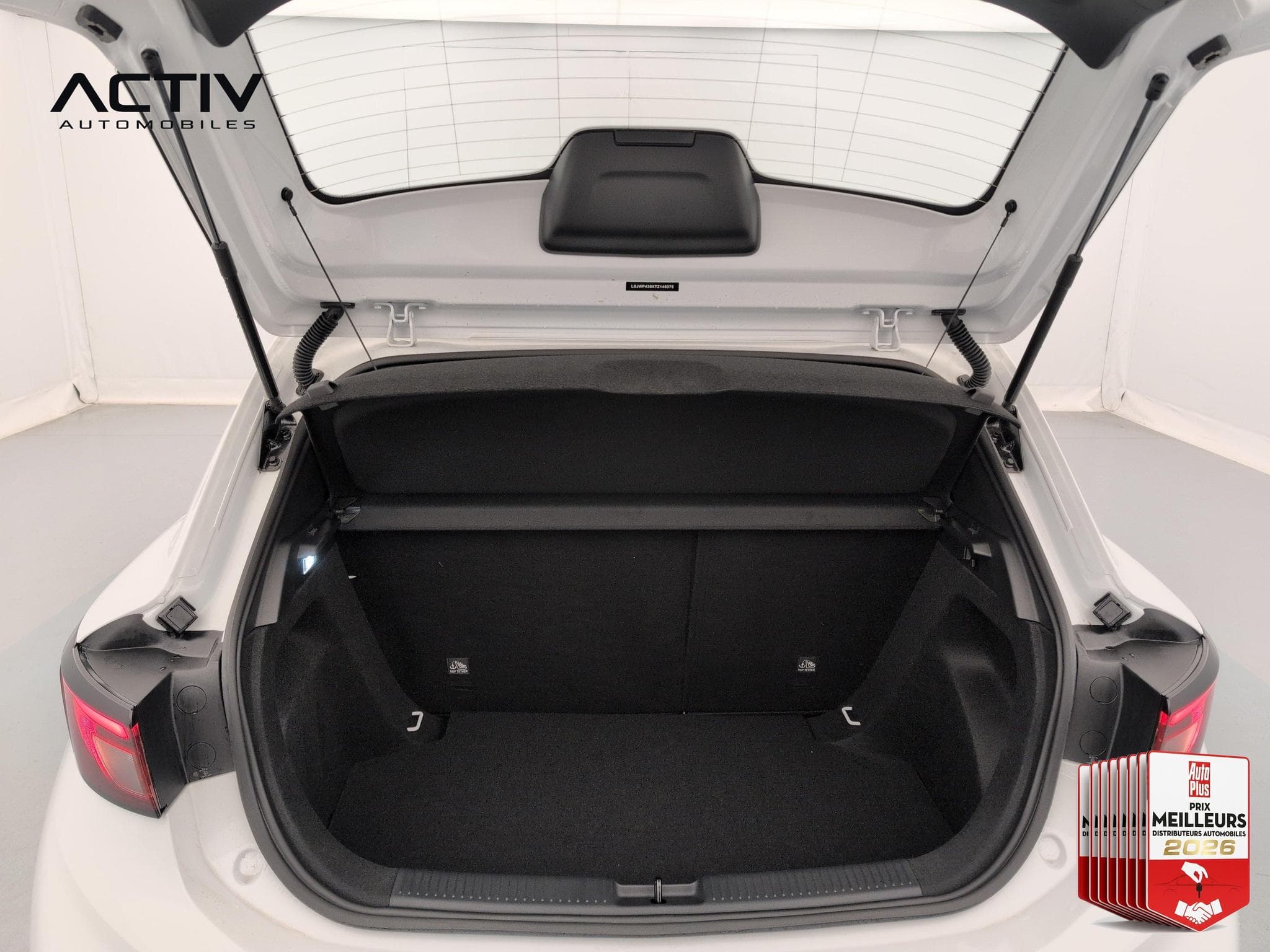 Mg MG3 1.5 L Hybrid+ 195 ch Standard (2026) - Foto 12
