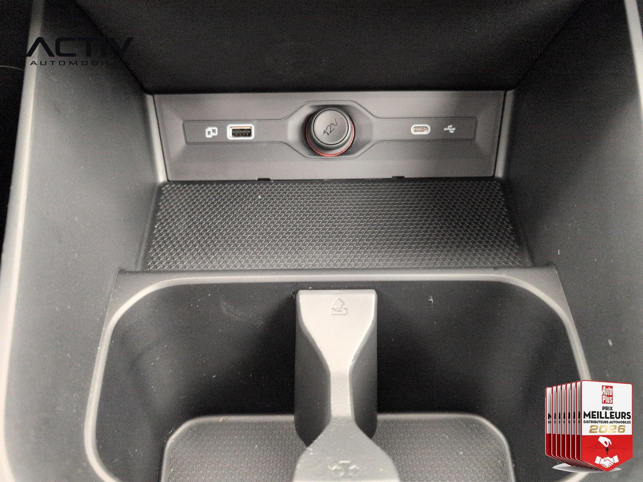 Mg MG3 1.5 L Hybrid+ 195 ch Standard (2026) - Foto 23