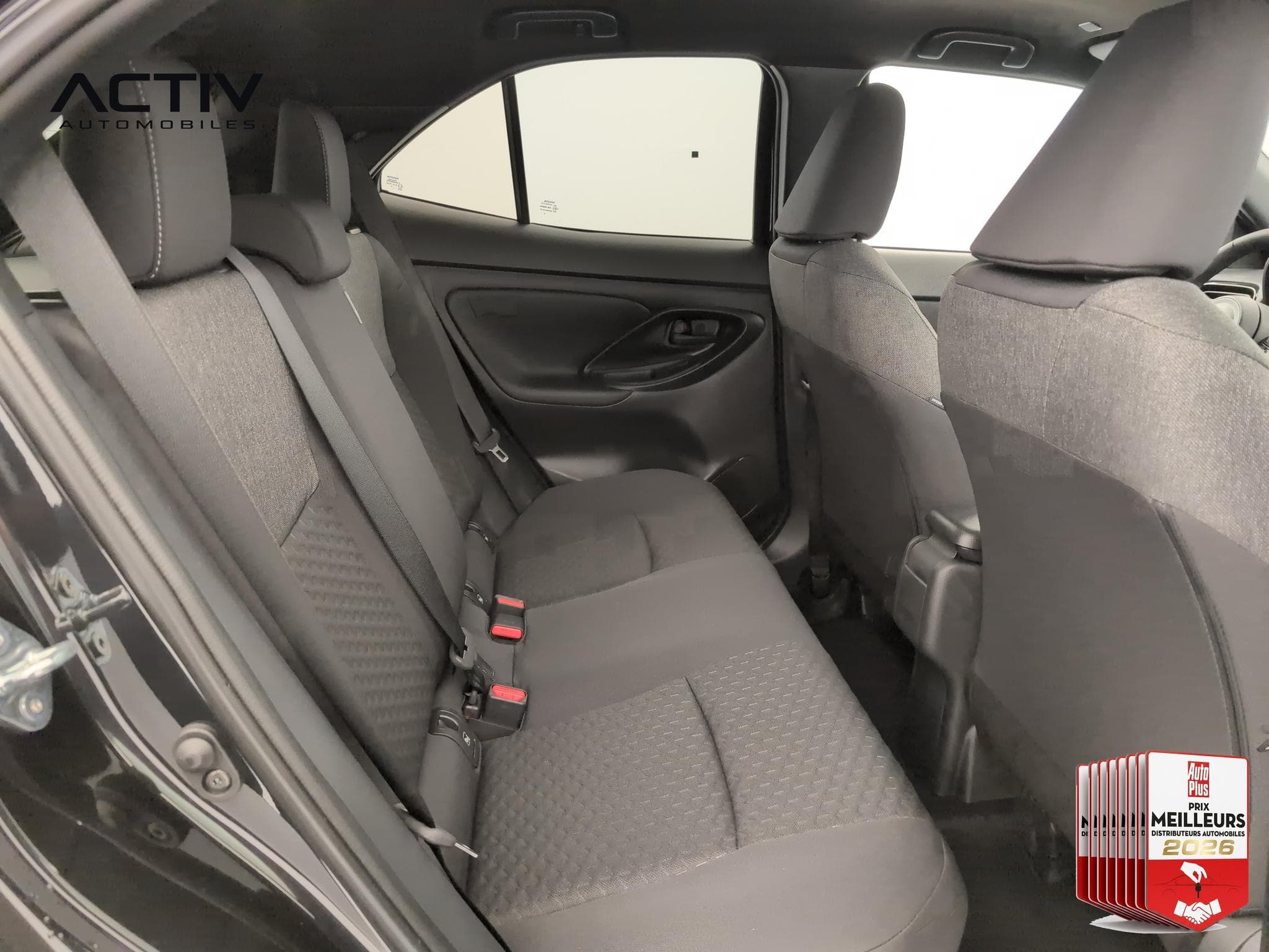 Toyota Yaris Cross 130h 2WD Design (2026) - Foto 9
