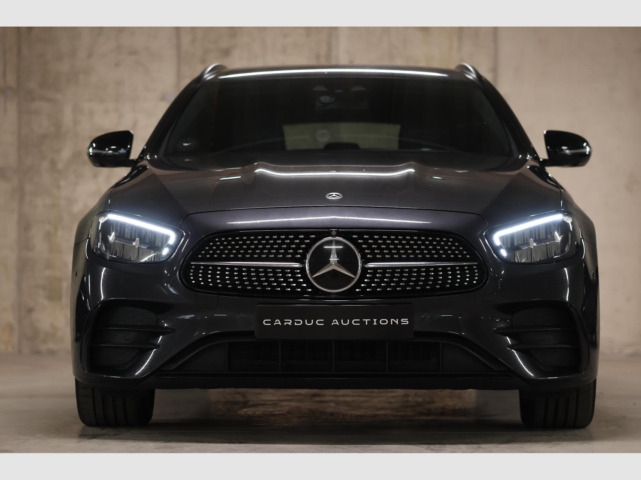 Mercedes E 300 E 300e T 9G-TRONIC AMG Line (2022) - Foto 7