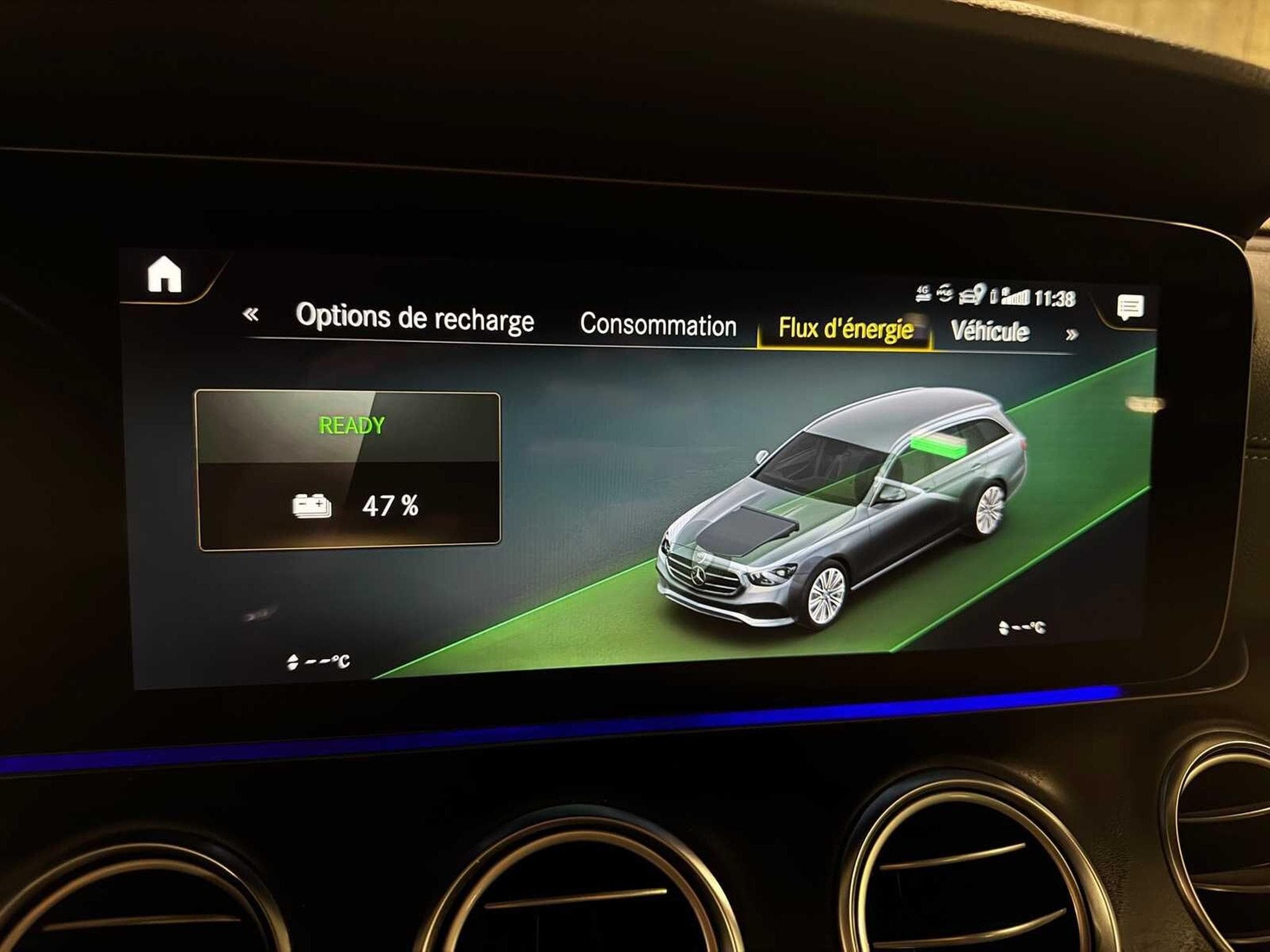 Mercedes E 300 E 300e T 9G-TRONIC AMG Line (2022) - Foto 42