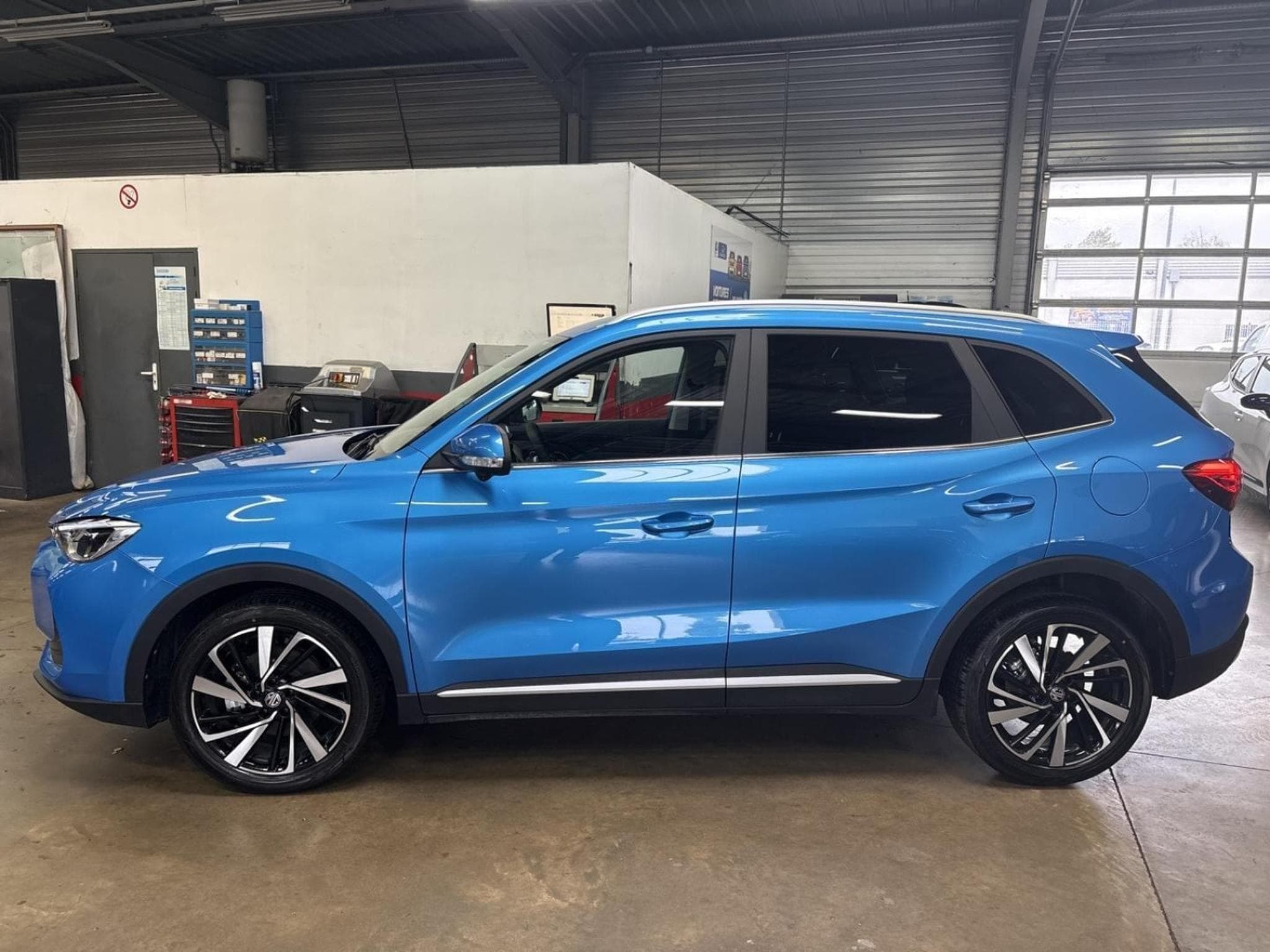 MG ZS 1.5 Hybrid+ 197ch Luxury (2026) - Foto 2