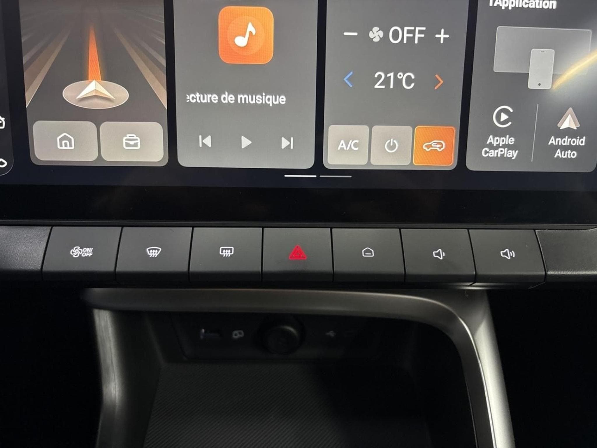 MG ZS 1.5 Hybrid+ 197ch Luxury (2026) - Foto 31