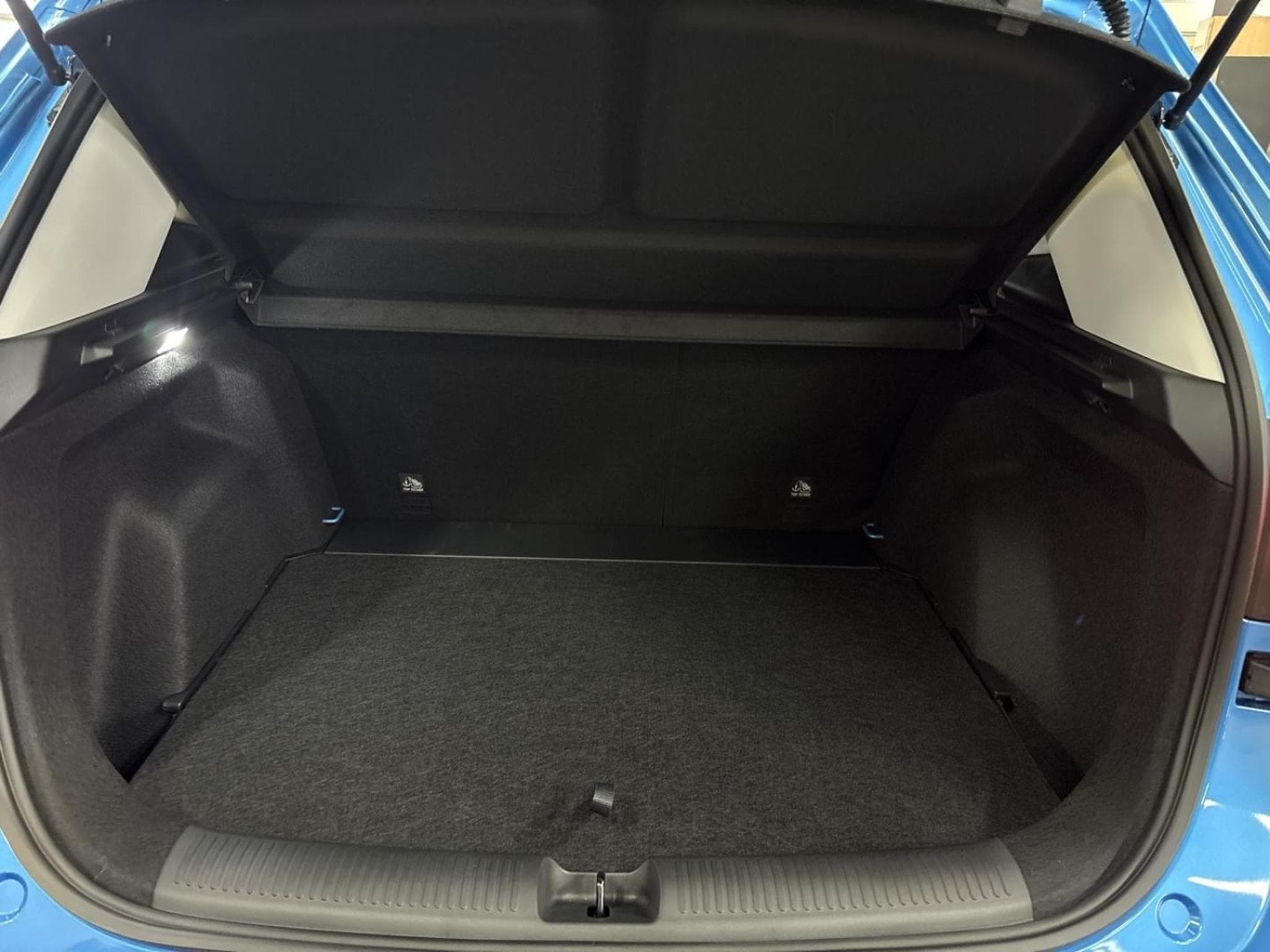 MG ZS 1.5 Hybrid+ 197ch Luxury (2026) - Foto 43