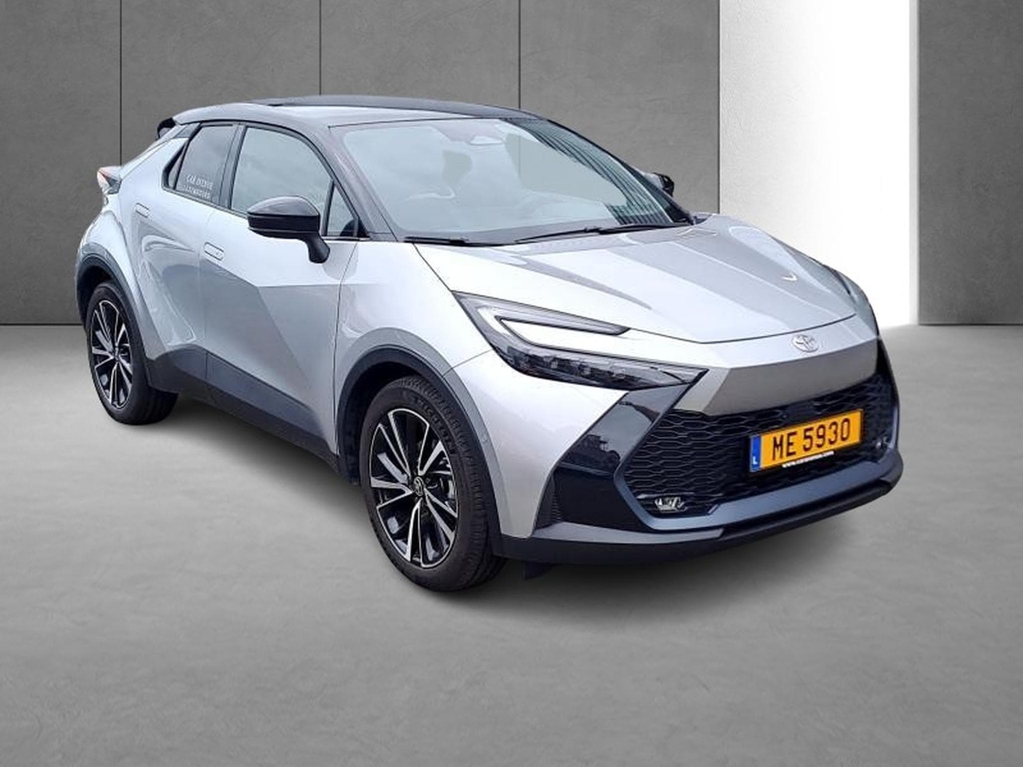 Toyota C-HR PREMIUM (2024) - Photo 3