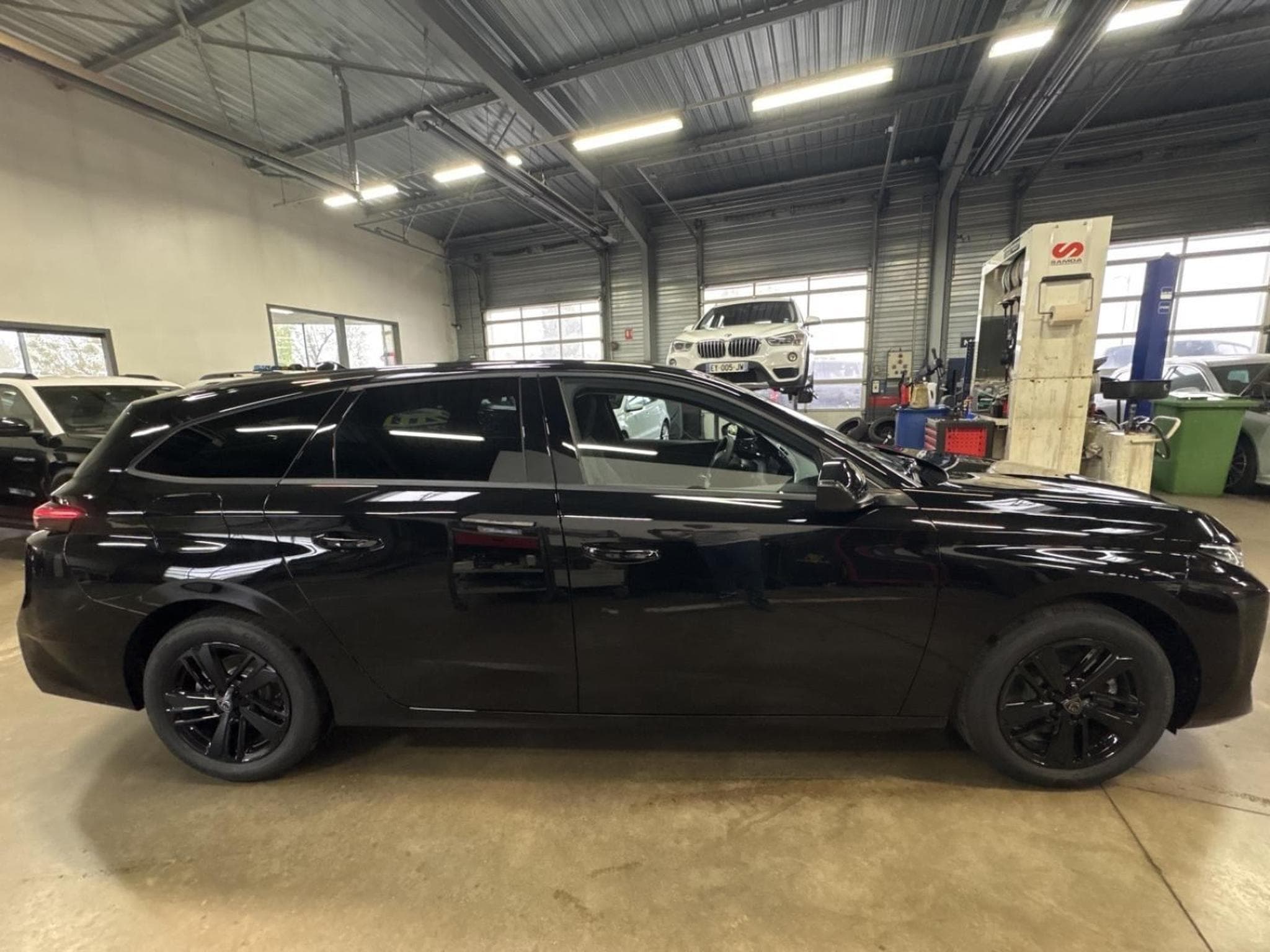 Peugeot 308 308 SW BlueHDI 130ch S&S Business EAT8 (2026) - Foto 4