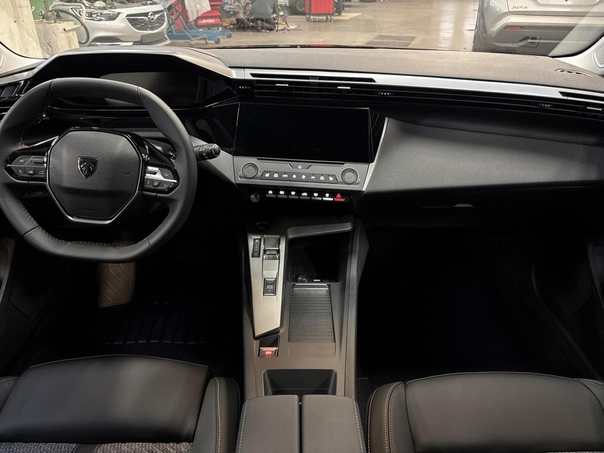 Peugeot 308 308 SW BlueHDI 130ch S&S Business EAT8 (2026) - Foto 12
