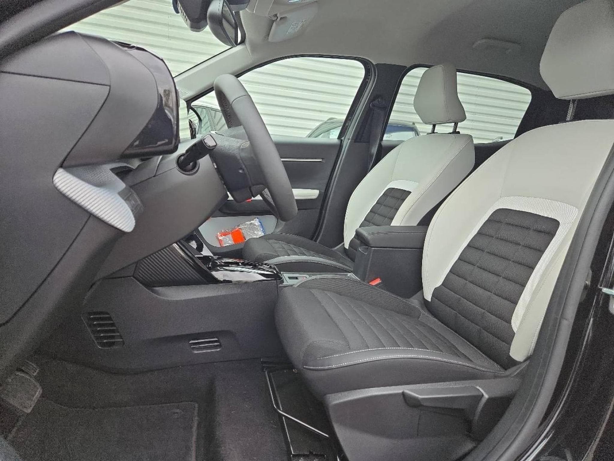 Citroën C3 Aircross C3 Aircross Hybride 145ch MAX e-DCS6 (2025) - Foto 11