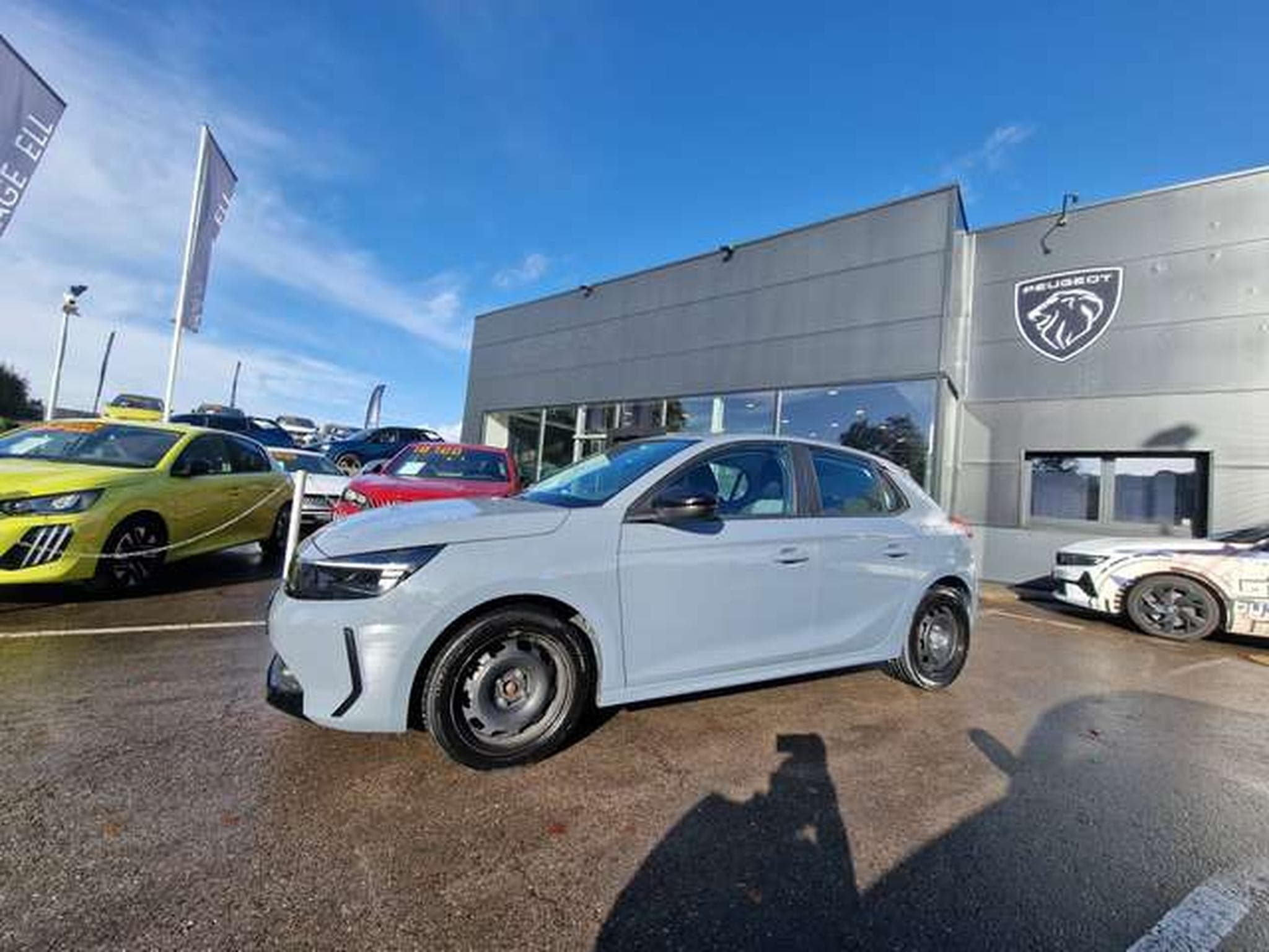 Opel Corsa Basis (2024) - Photo 3
