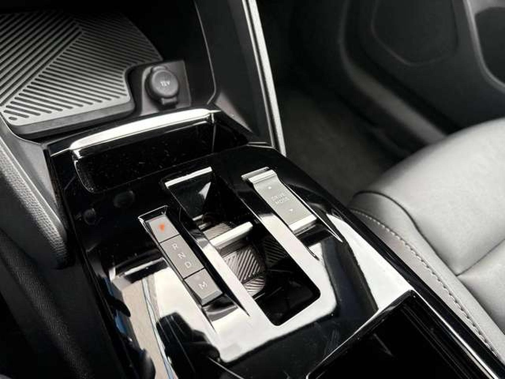 Citroen C4 C4 PureTech 130 Stop (2025) - Photo 12