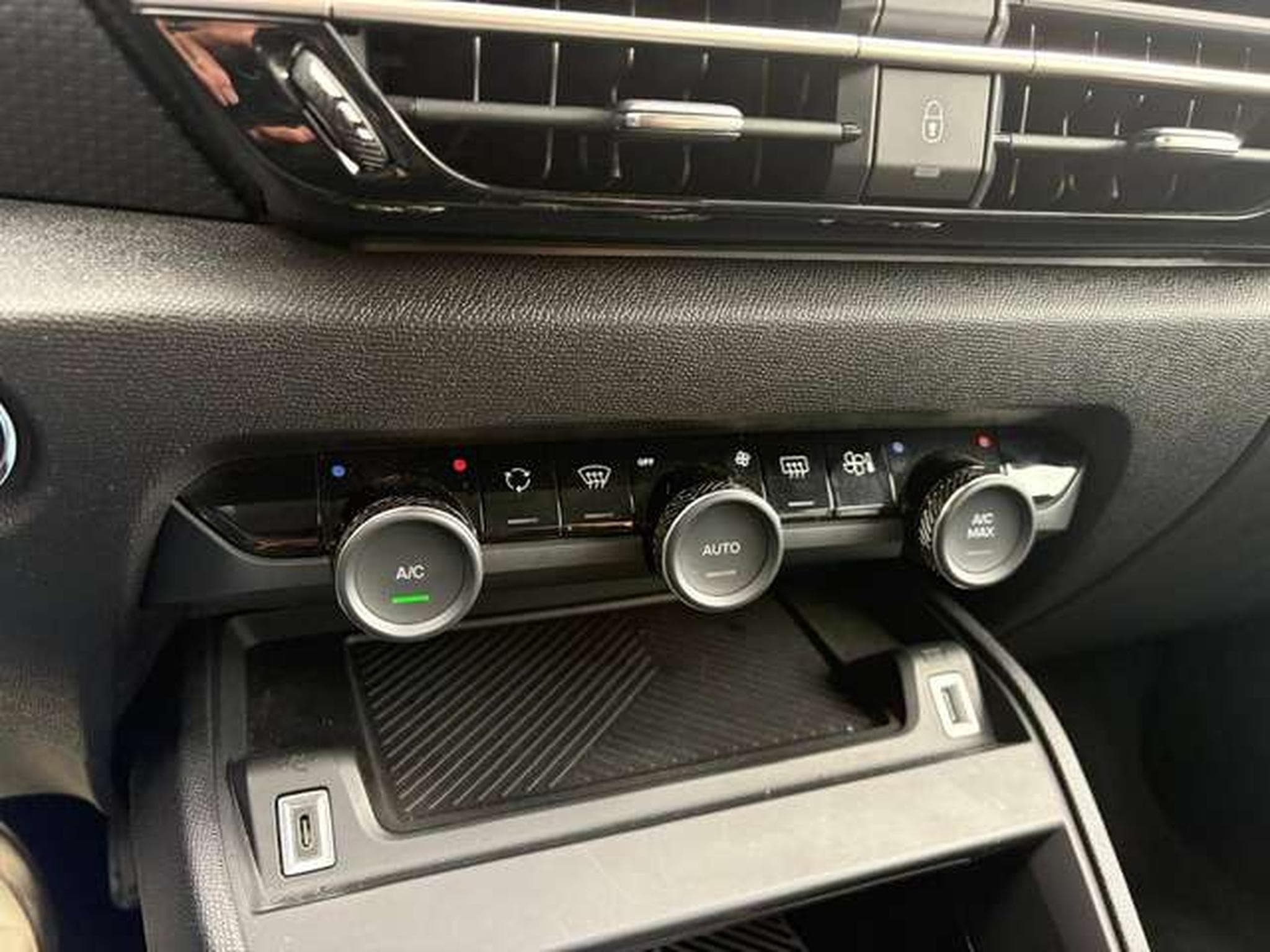 Citroen C4 C4 PureTech 130 Stop (2025) - Photo 13