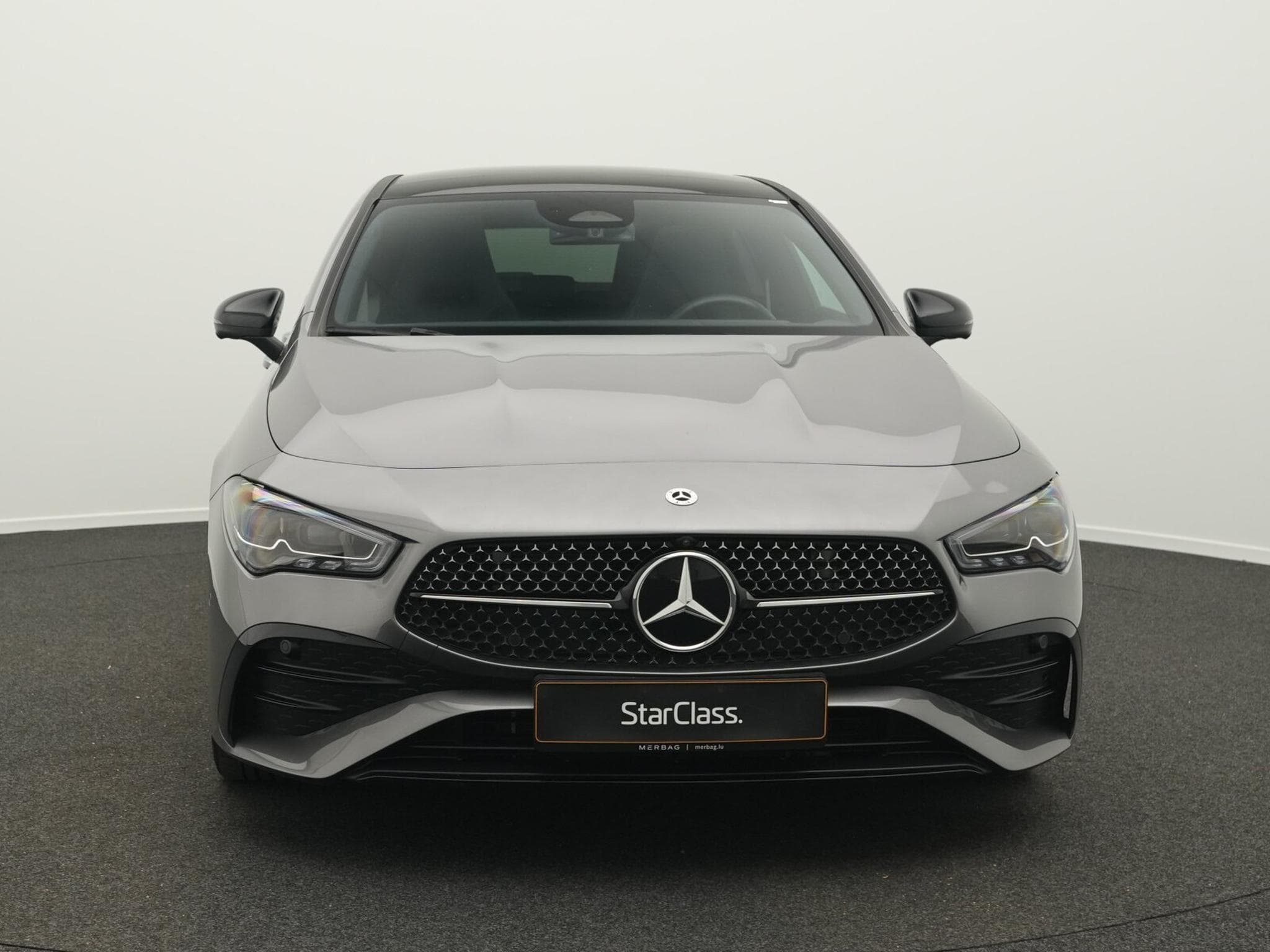 Mercedes CLA 180 AMG-Line (2025) - Foto 2