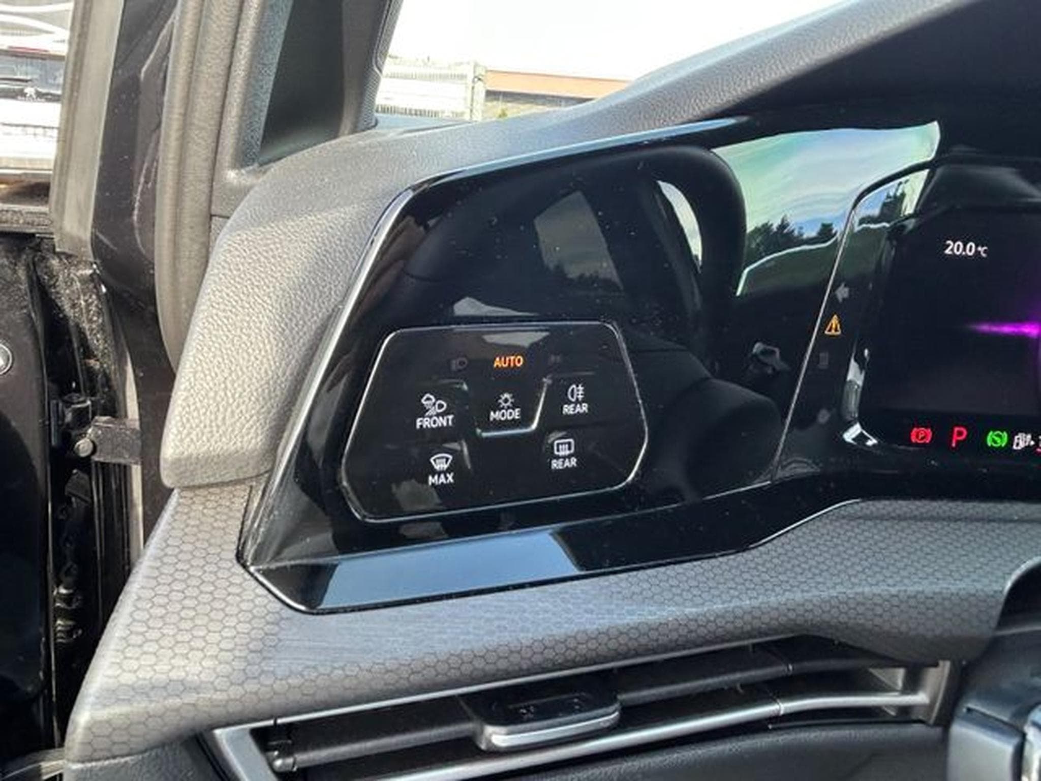 VW Golf Golf VIII Lim. GTE eHybrid *i-Cockpit*ACC* (2022) - Foto 17
